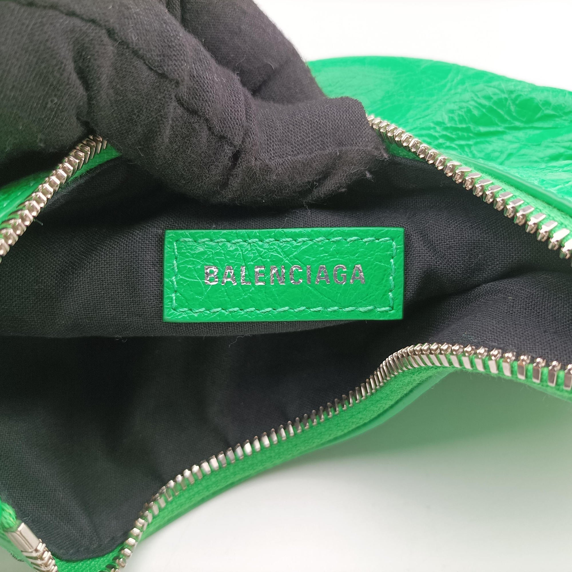 Pre-owned Balenciaga Le Cagole Green lambskin  shoulderbag | stylenewstar