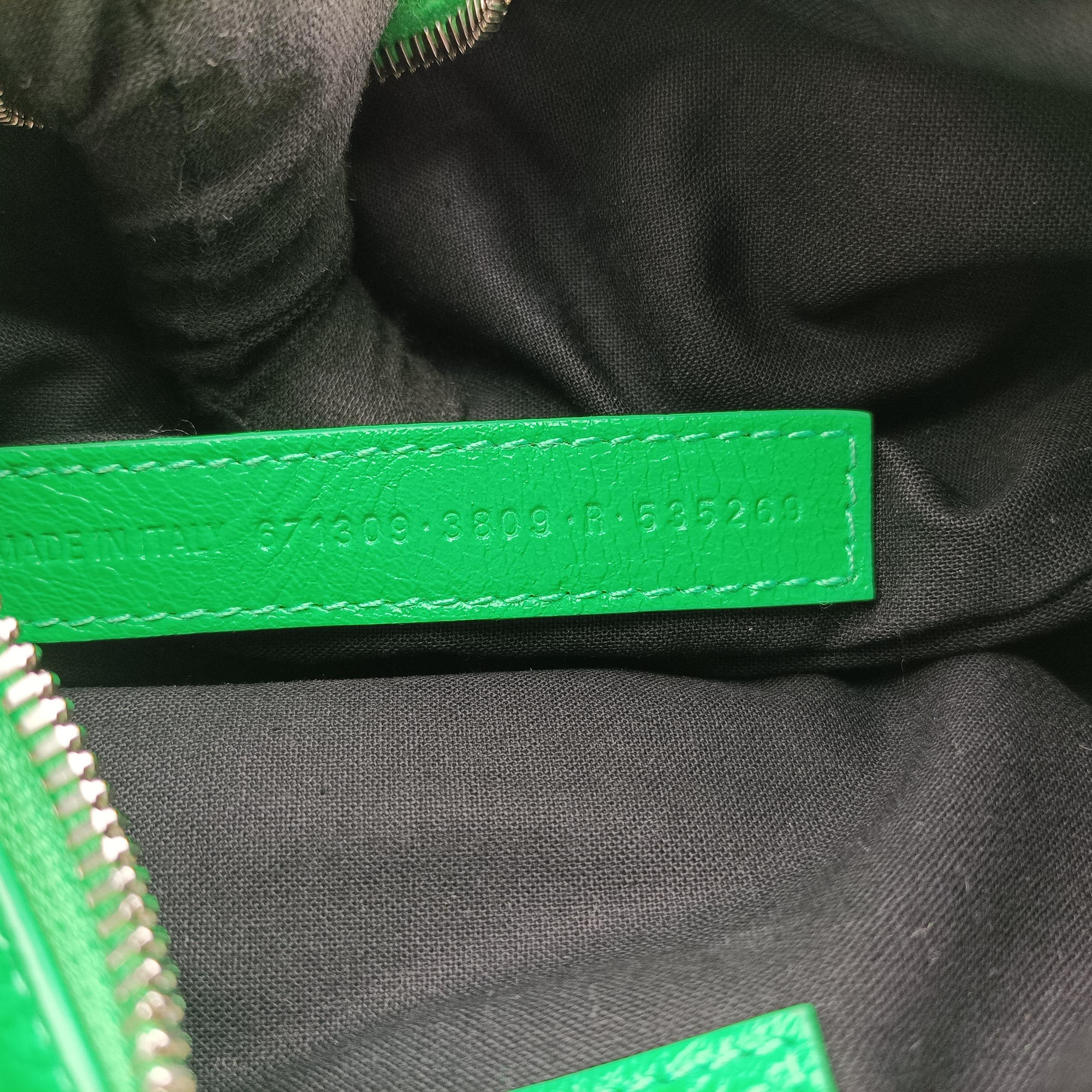 Pre-owned Balenciaga Le Cagole Green lambskin  shoulderbag | stylenewstar