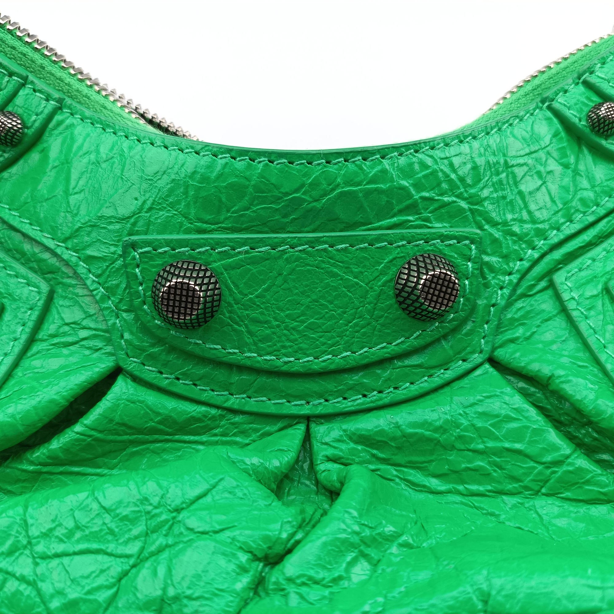 Pre-owned Balenciaga Le Cagole Green lambskin  shoulderbag | stylenewstar