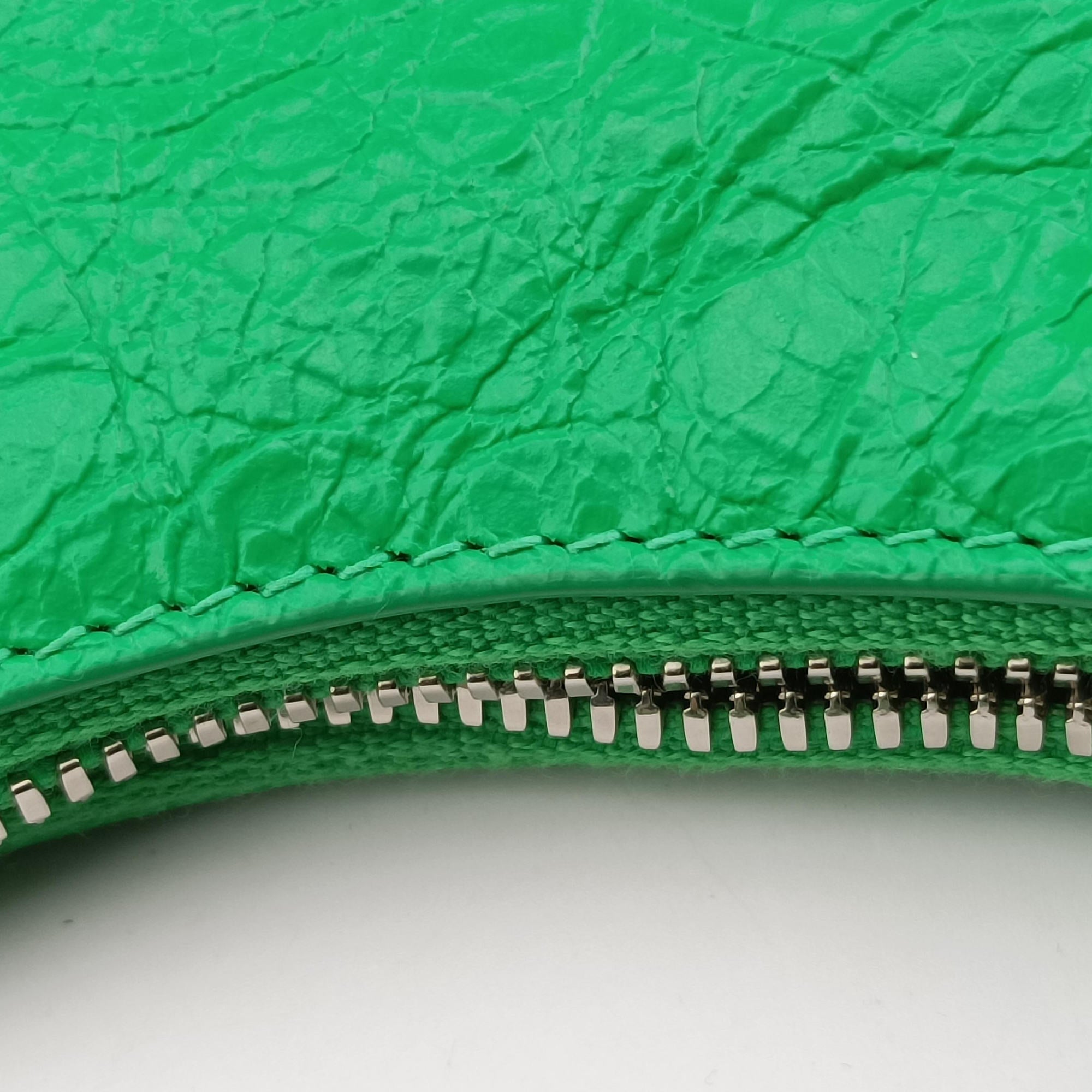 Pre-owned Balenciaga Le Cagole Green lambskin  shoulderbag | stylenewstar