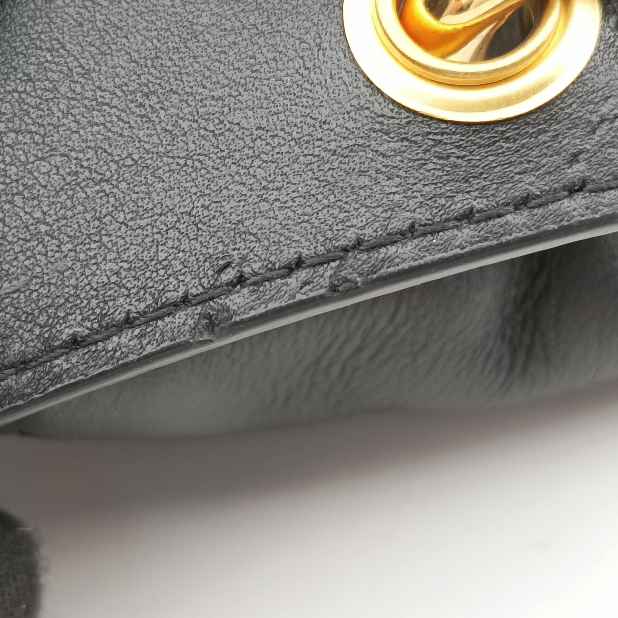 Vintage Bottega Veneta The Chain Pouch Black Lambskin  shoulderbag | stylenewstar