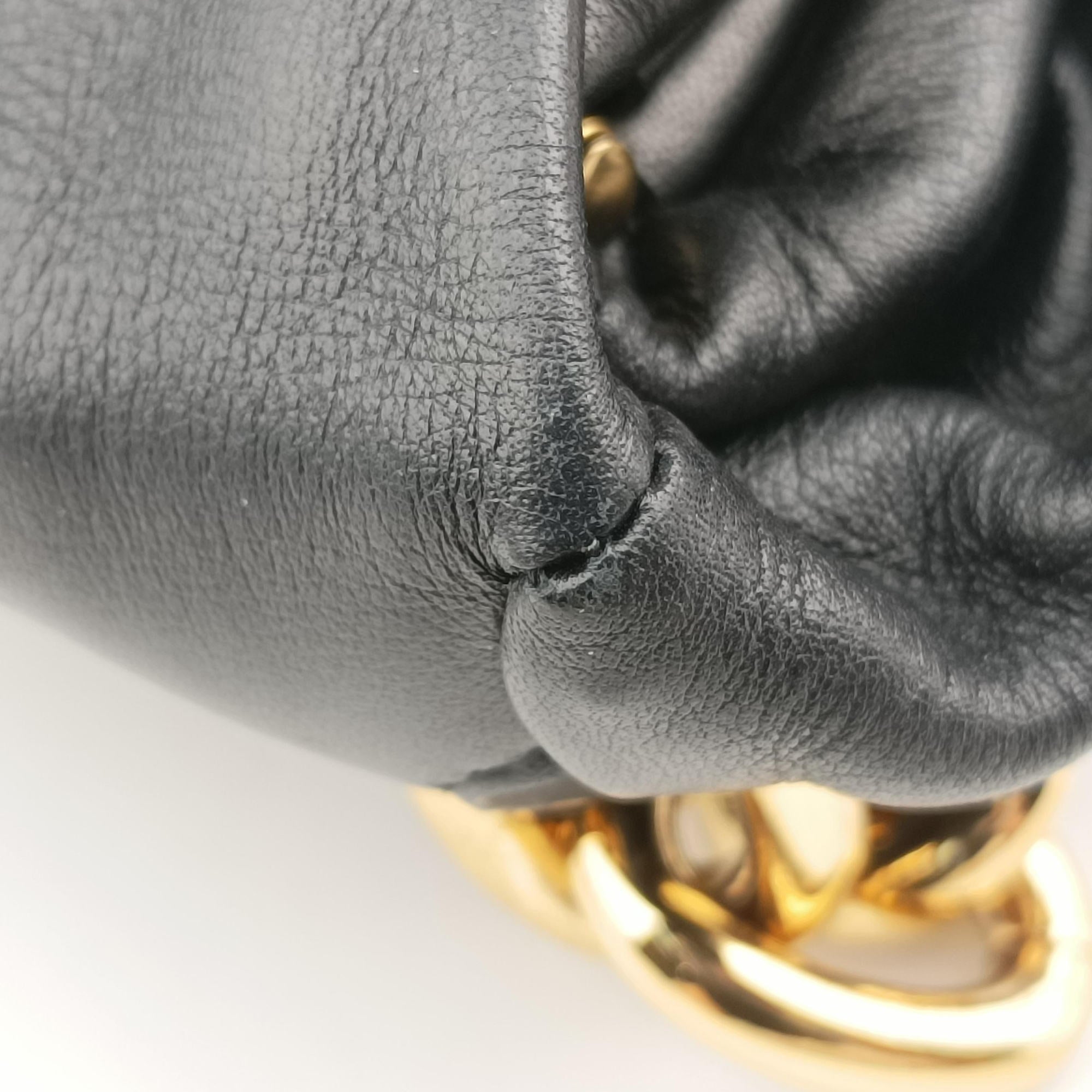 Vintage Bottega Veneta The Chain Pouch Black Lambskin  shoulderbag | stylenewstar