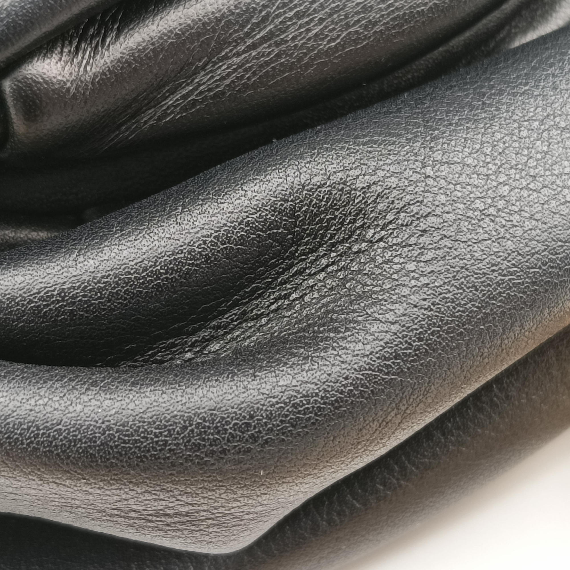 Vintage Bottega Veneta The Chain Pouch Black Lambskin  shoulderbag | stylenewstar