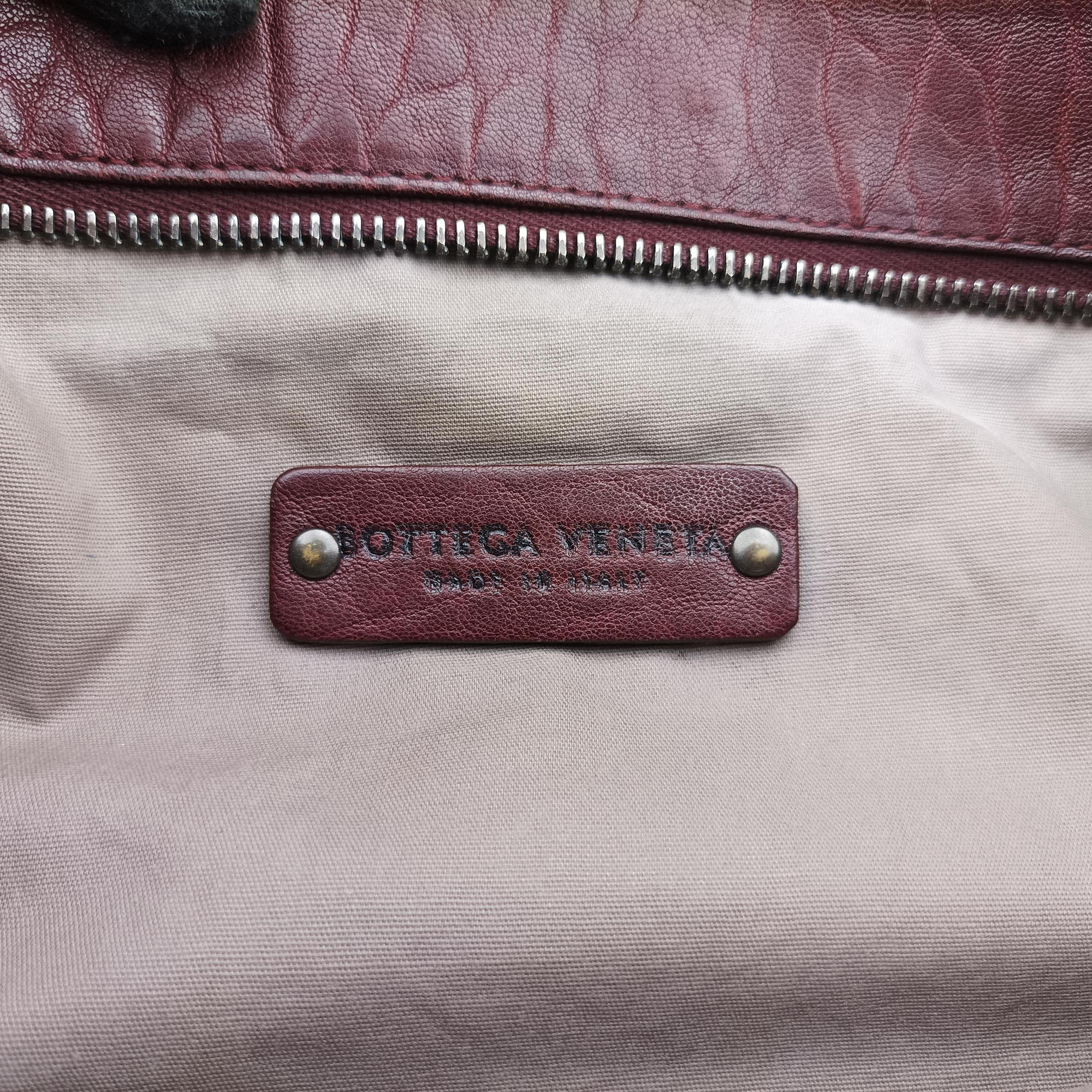 Pre-owned Bottega Veneta Intrecciato Burgundy Leather  shoulderbag | stylenewstar