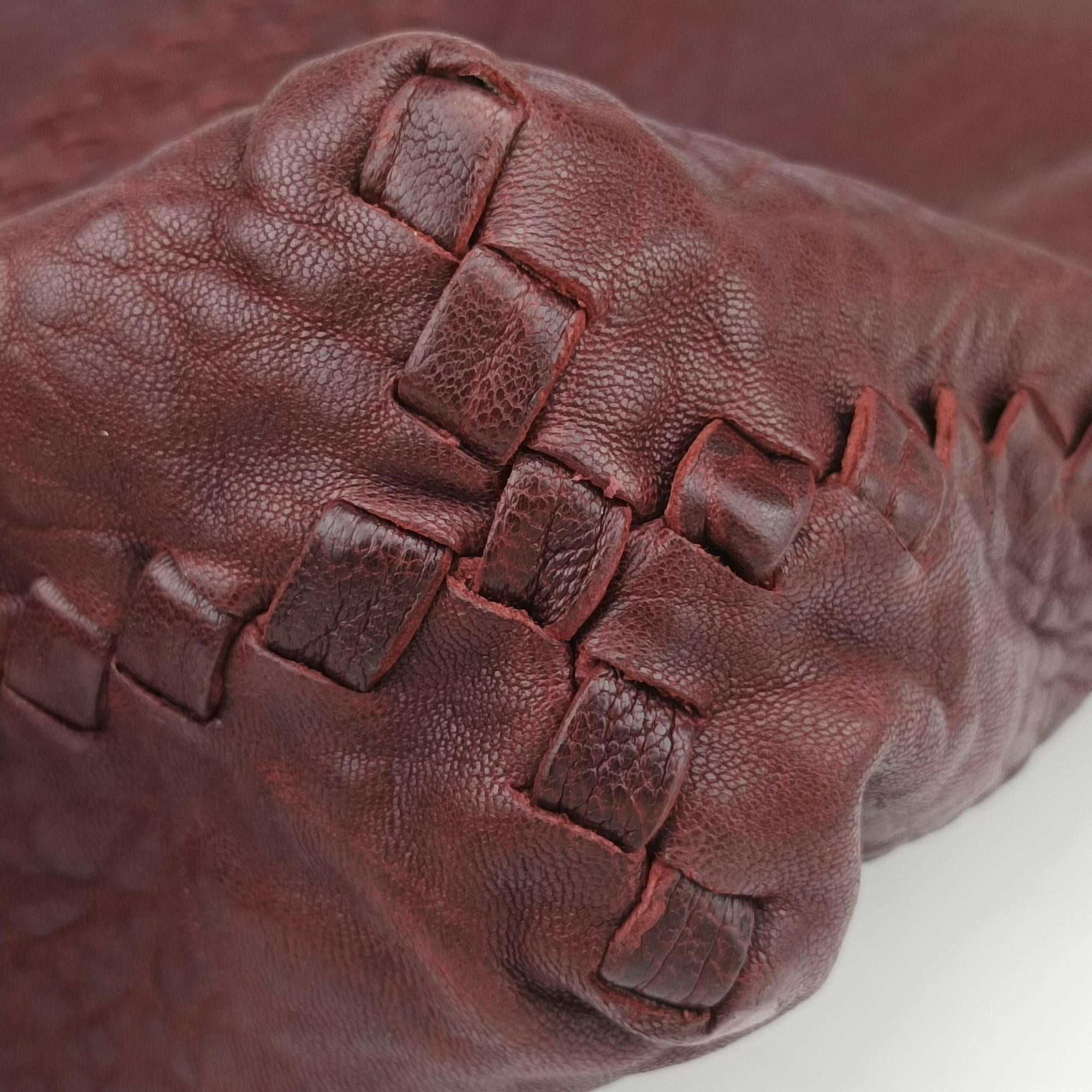 Pre-owned Bottega Veneta Intrecciato Burgundy Leather  shoulderbag | stylenewstar