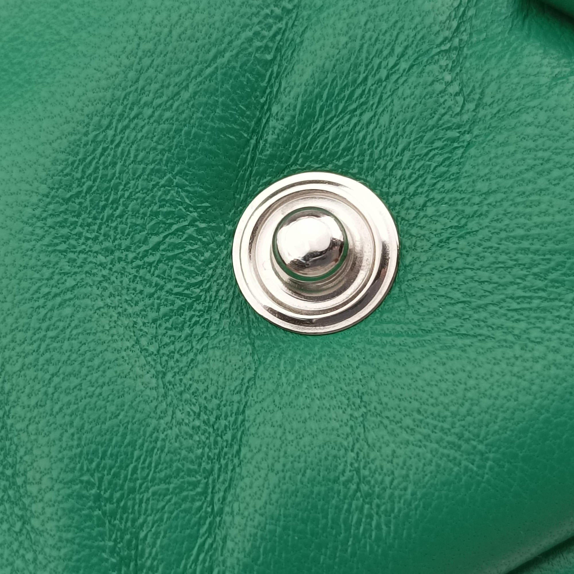 Secondhand Prada triangle mini Green Leather 1NR015 shoulderbag | stylenewstar