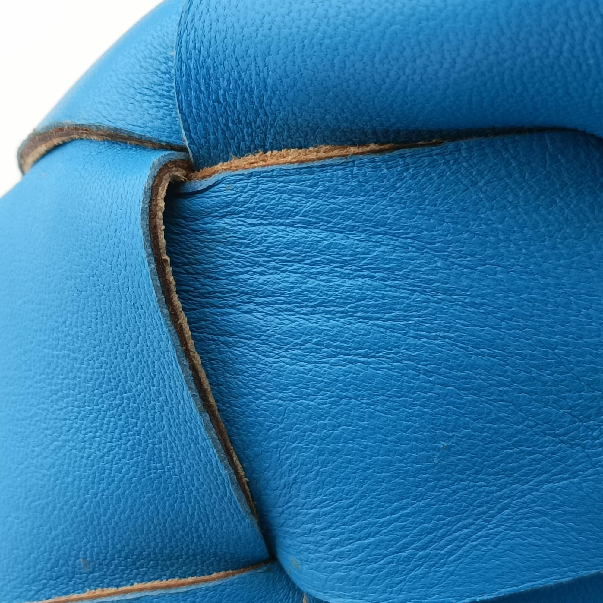 Vintage Bottega Veneta padded intrecciato Blue lambskin  handbag | stylenewstar