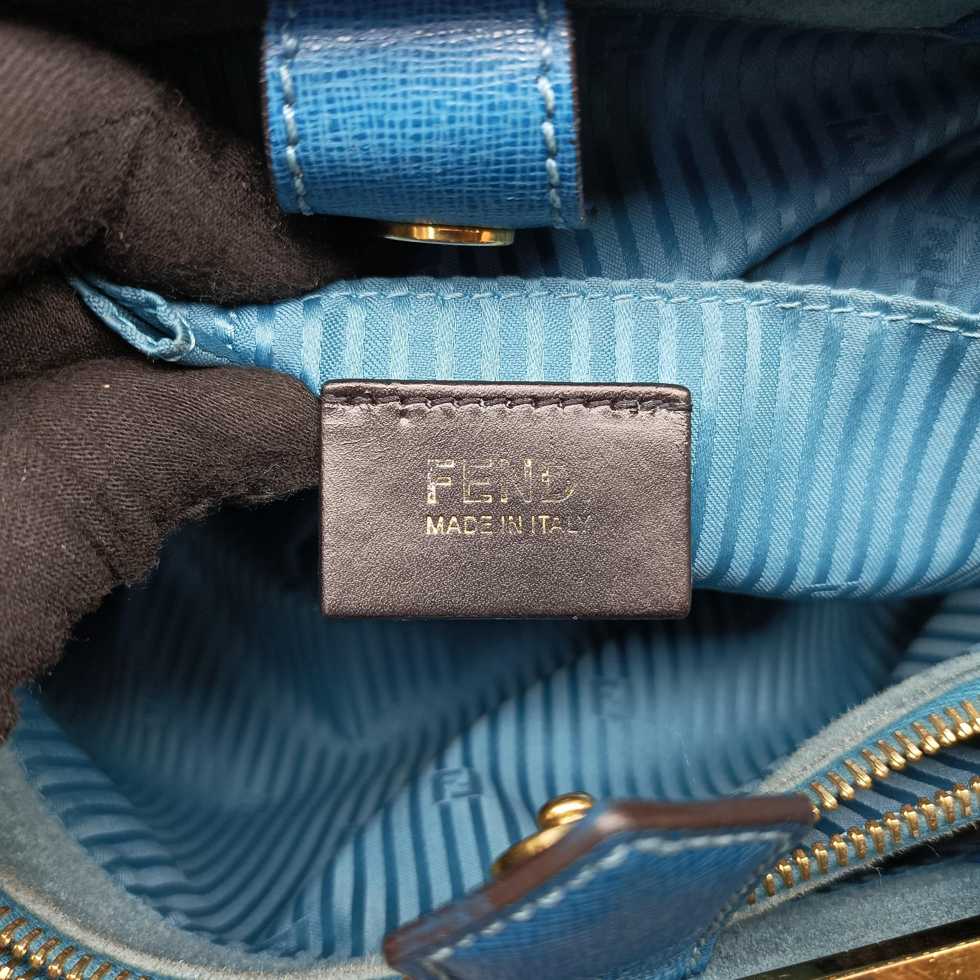 Vintage Fendi 2 JOURS Blue Leather 8BH250 shoulderbag | stylenewstar