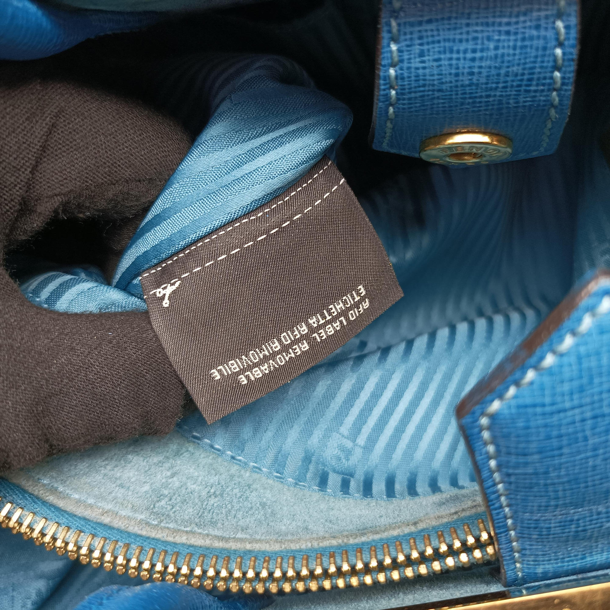 Vintage Fendi 2 JOURS Blue Leather 8BH250 shoulderbag | stylenewstar