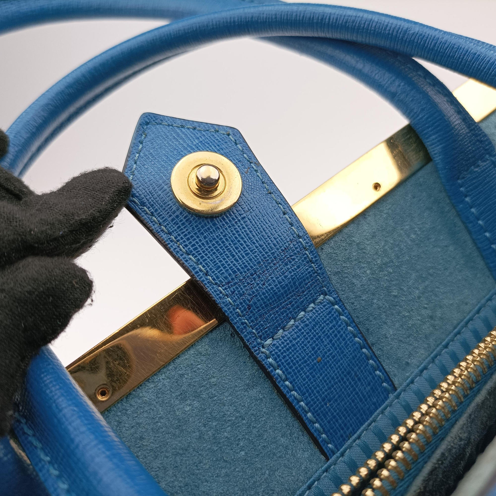 Vintage Fendi 2 JOURS Blue Leather 8BH250 shoulderbag | stylenewstar