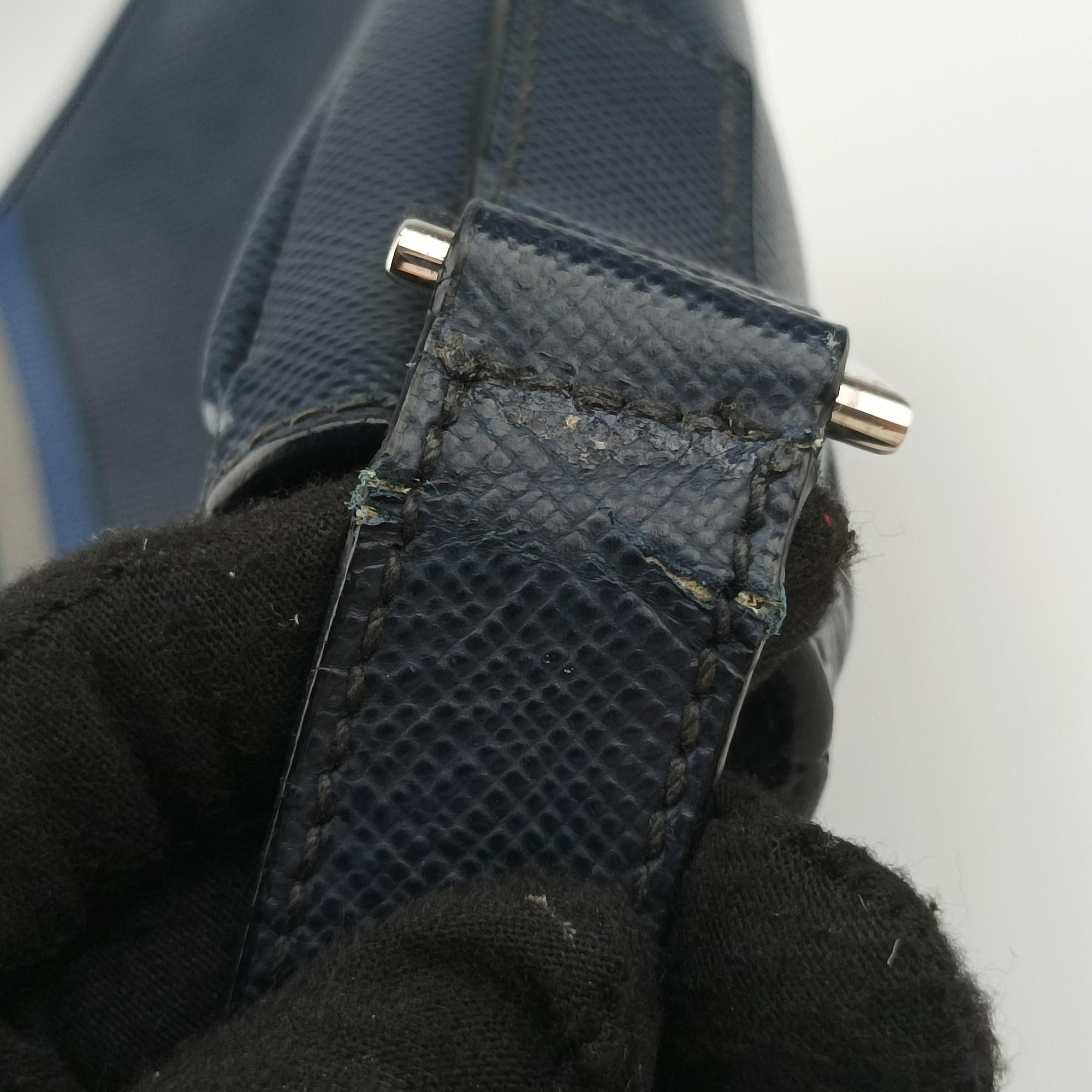 Vintage Prada Stripe Navy × Blue × Gray Saffiano Leather  shoulderbag | stylenewstar