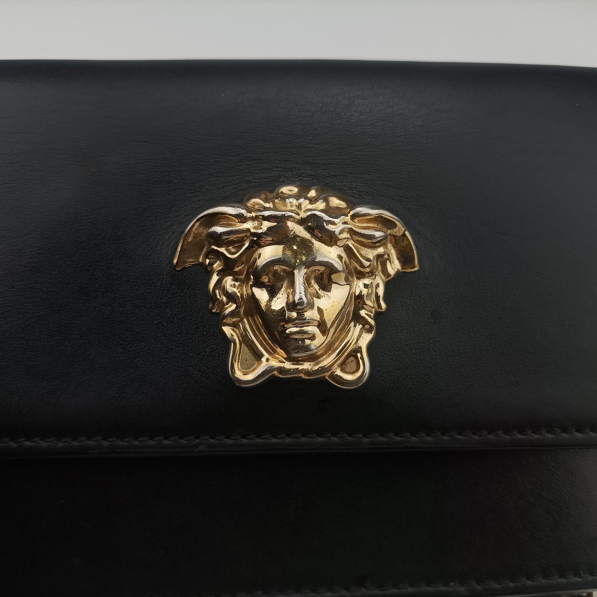 Pre-owned VERSACE La Medusa Black Leather  shoulderbag | stylenewstar