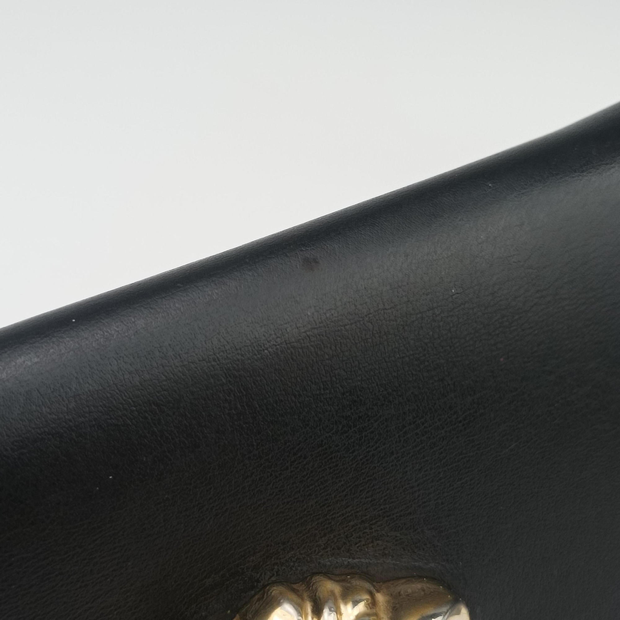 Pre-owned VERSACE La Medusa Black Leather  shoulderbag | stylenewstar