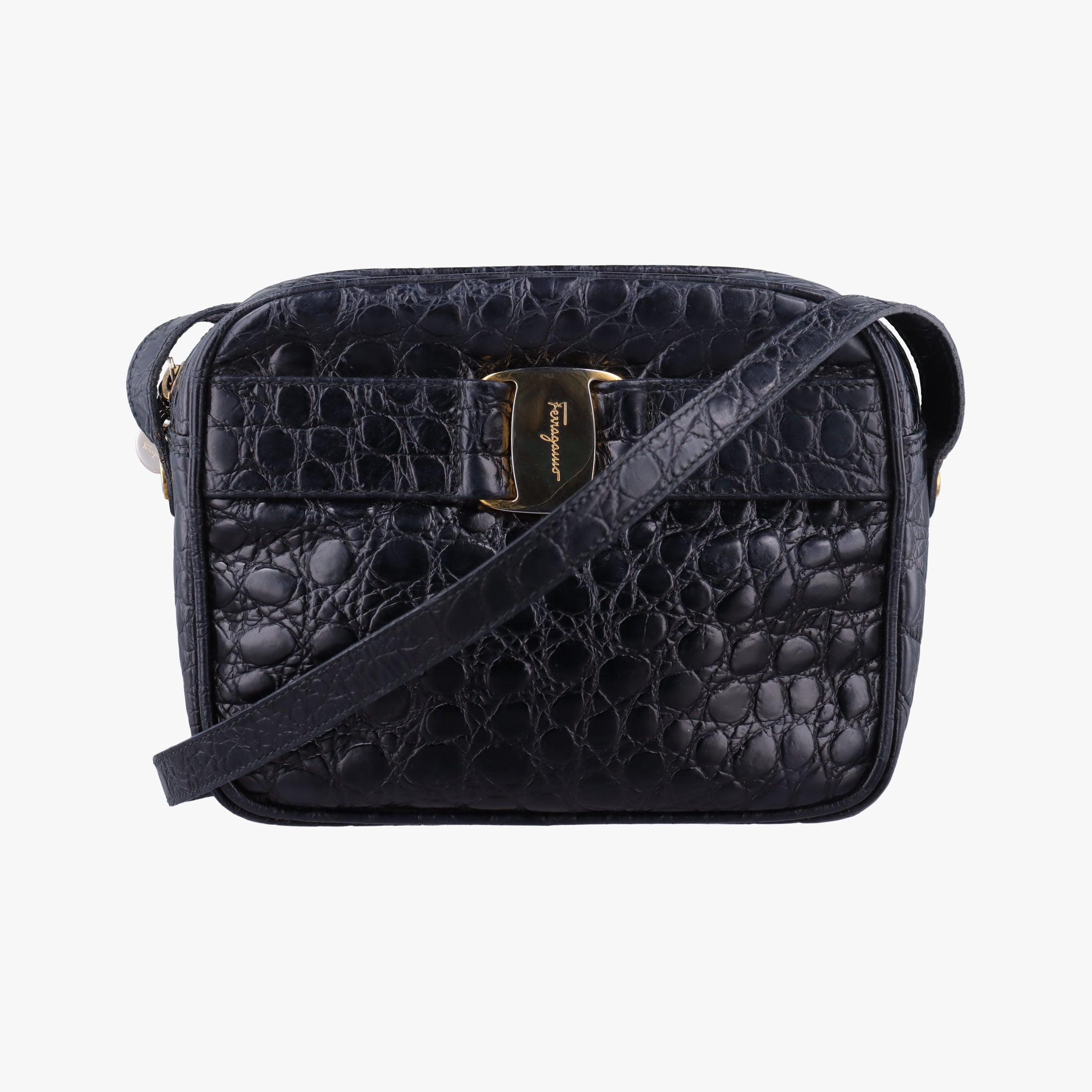 Pre-owned Ferragamo Vara Black Leather  shoulderbag | stylenewstar