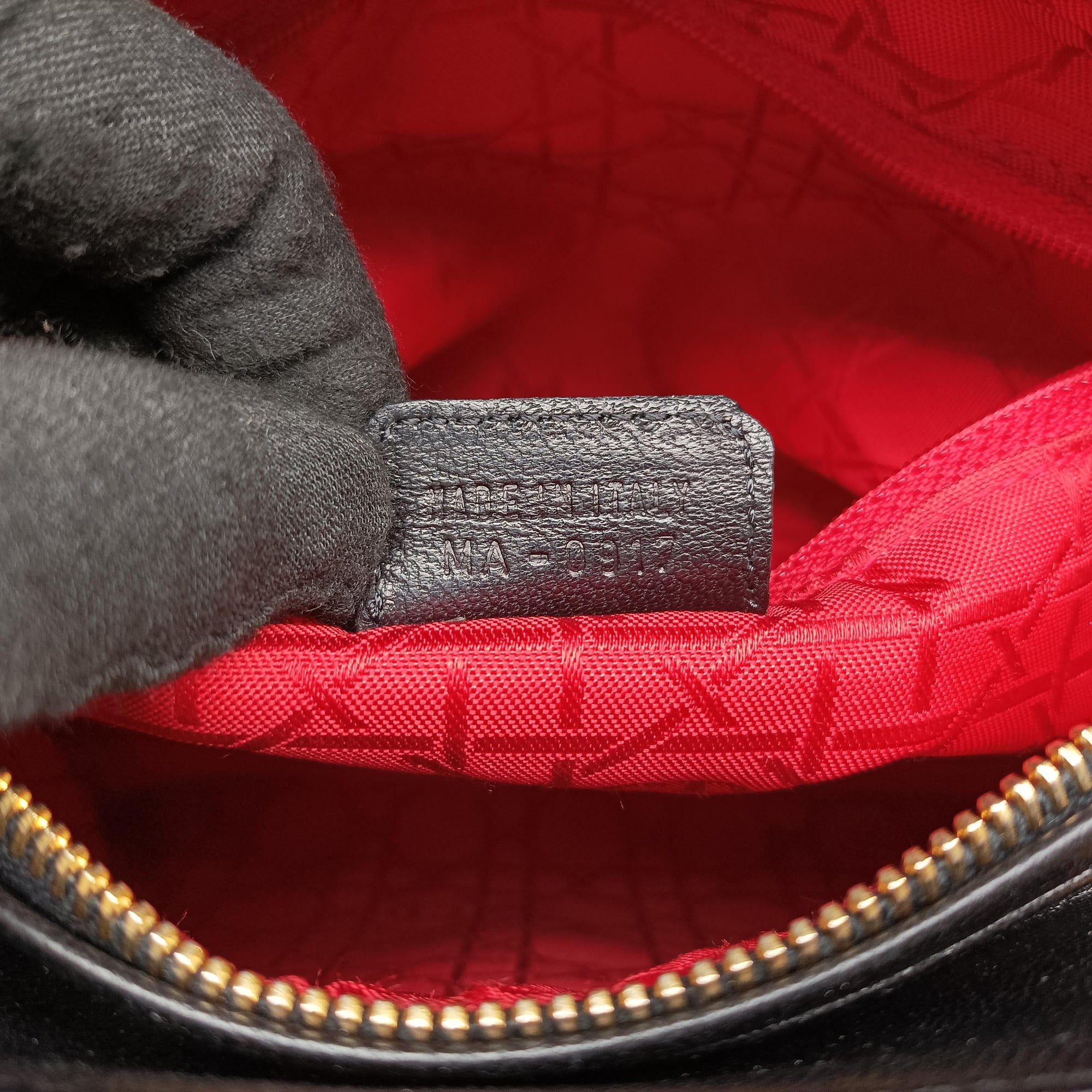Secondhand Christian Dior Lady Dior Black lambskin  handbag | stylenewstar