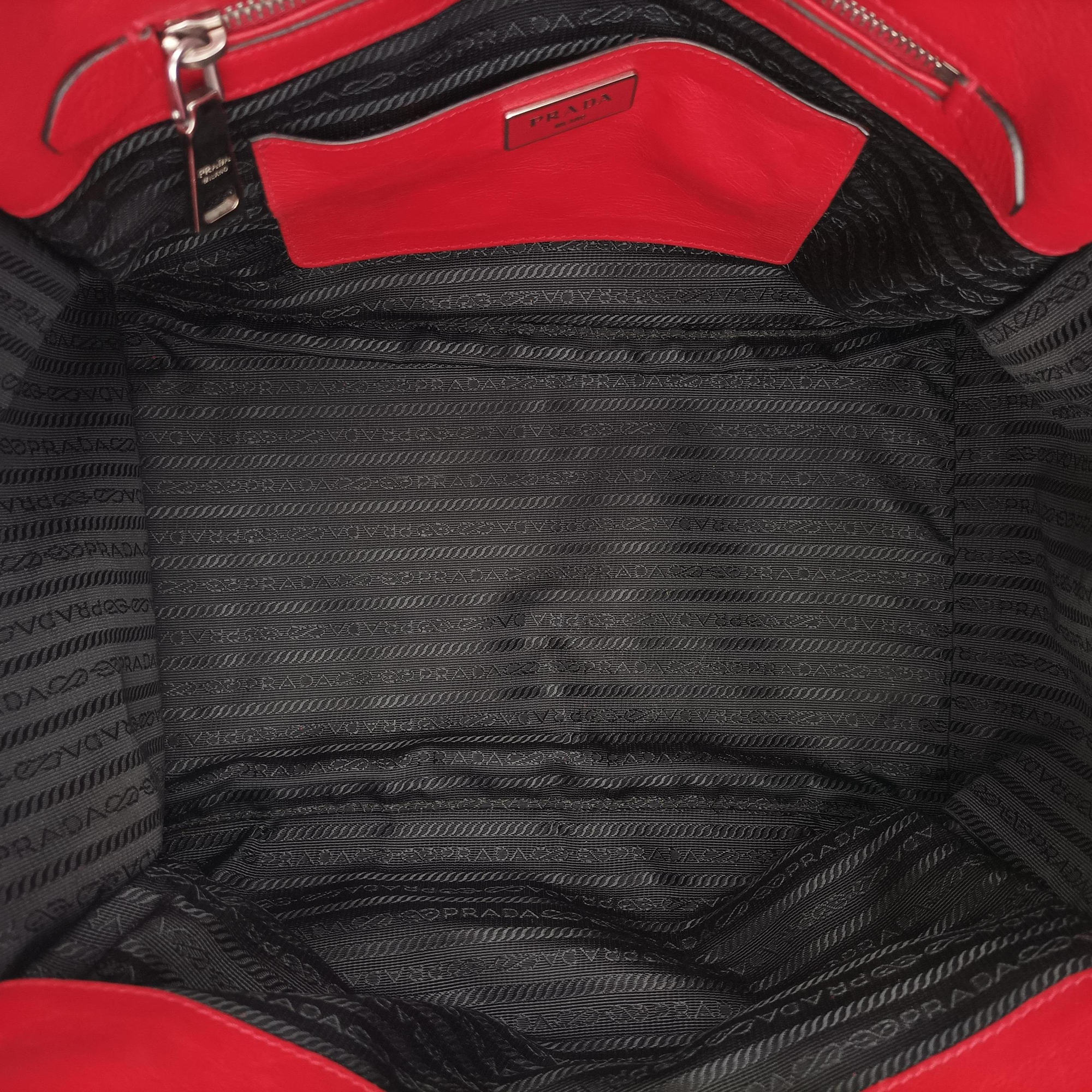 Vintage Prada Twin Pocket Winged Tote Red Leather BN2619 shoulderbag | stylenewstar