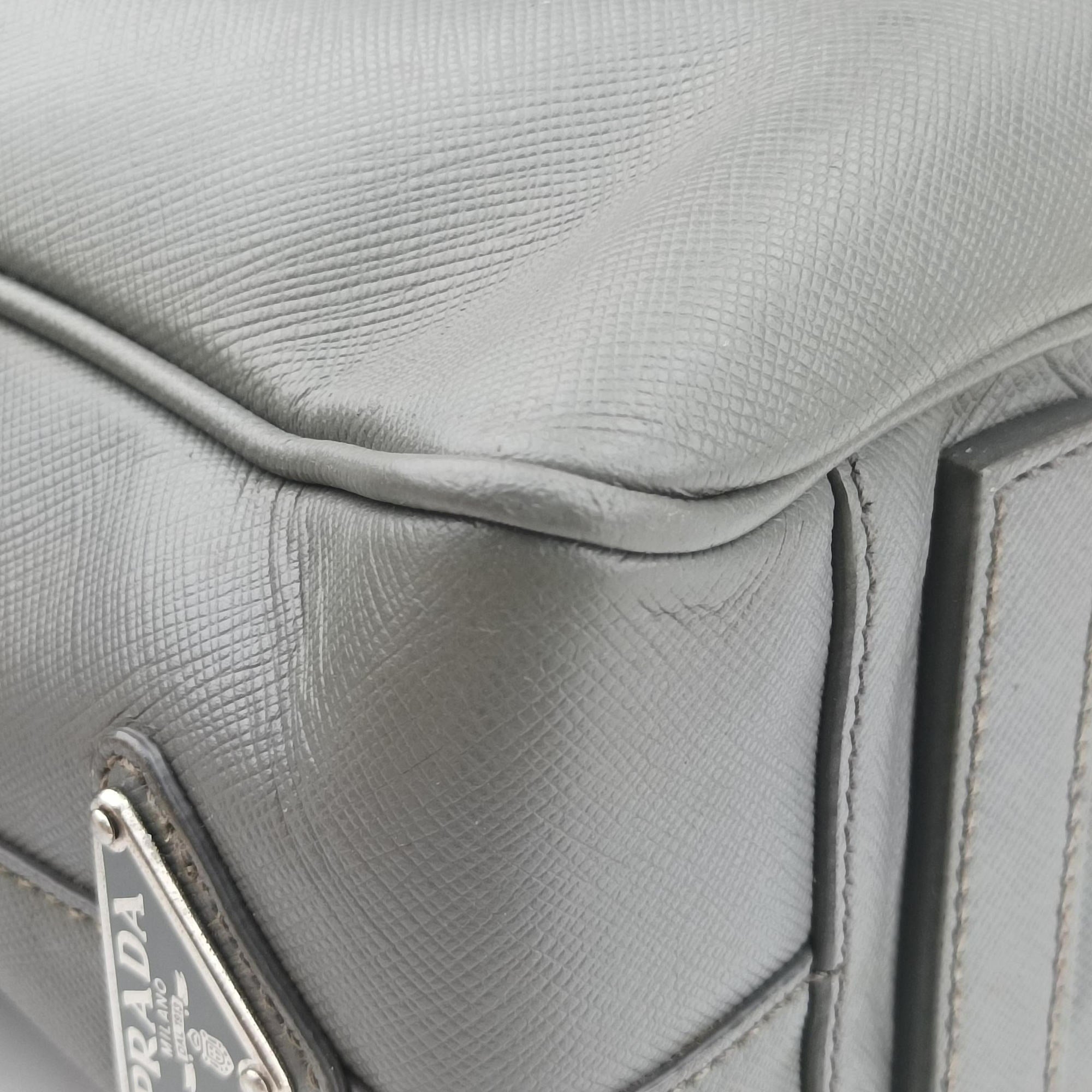 Pre-owned Prada Briefcase Grey SAFFIANO Leather VS305M handbag | stylenewstar