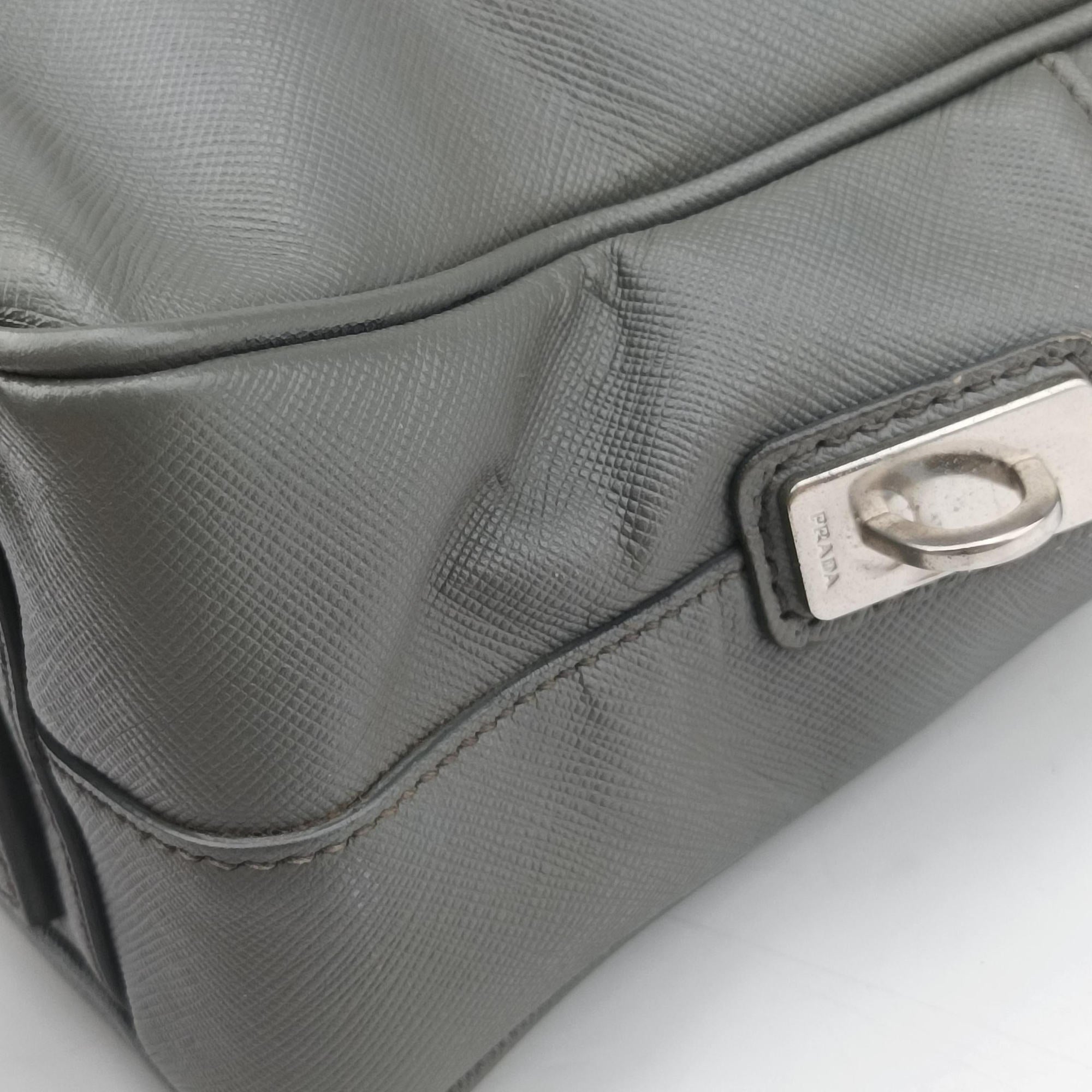 Pre-owned Prada Briefcase Grey SAFFIANO Leather VS305M handbag | stylenewstar