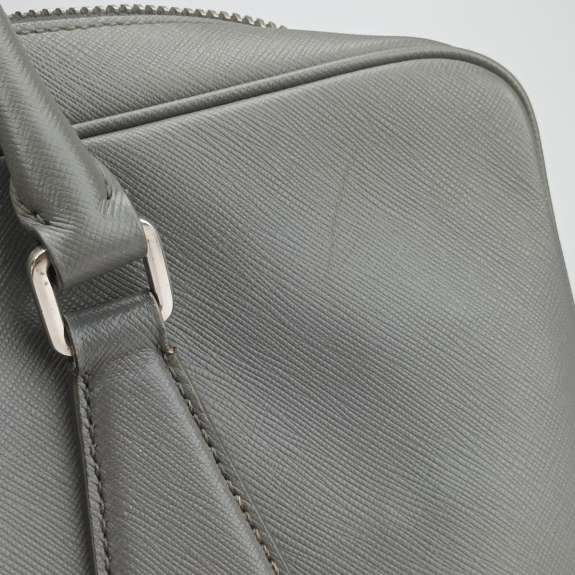Pre-owned Prada Briefcase Grey SAFFIANO Leather VS305M handbag | stylenewstar