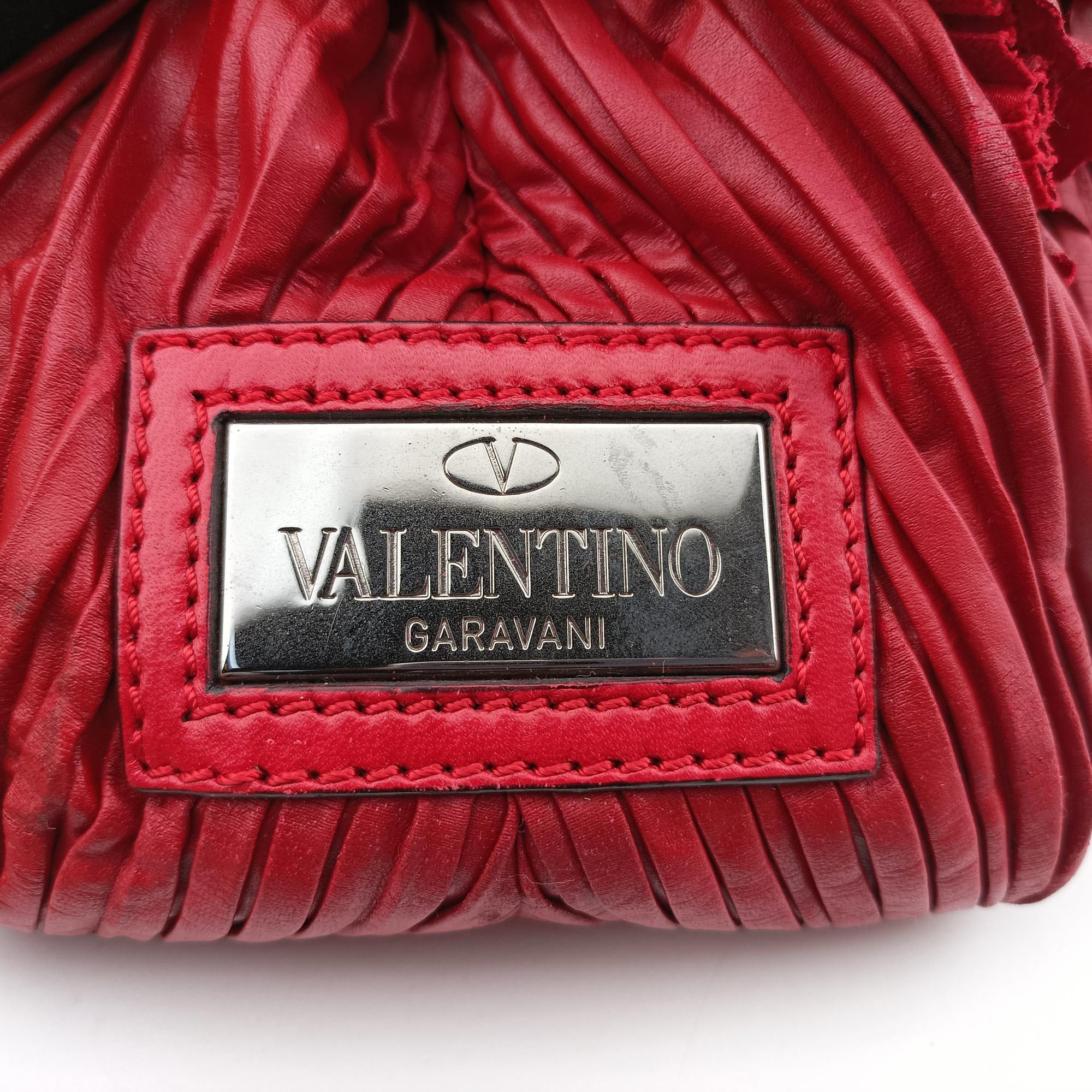 Pre-owned Valentino Petale Rose Dome Red Leather  shoulderbag | stylenewstar