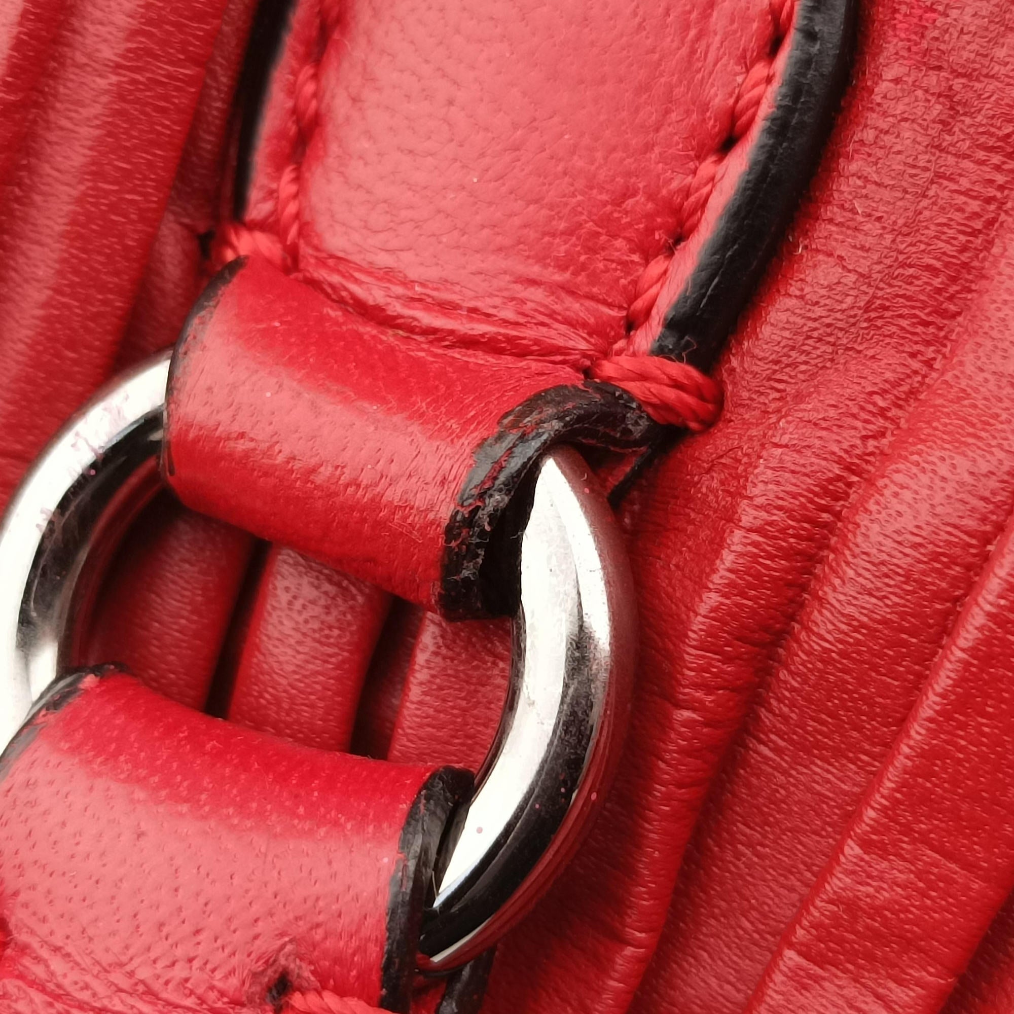 Pre-owned Valentino Petale Rose Dome Red Leather  shoulderbag | stylenewstar
