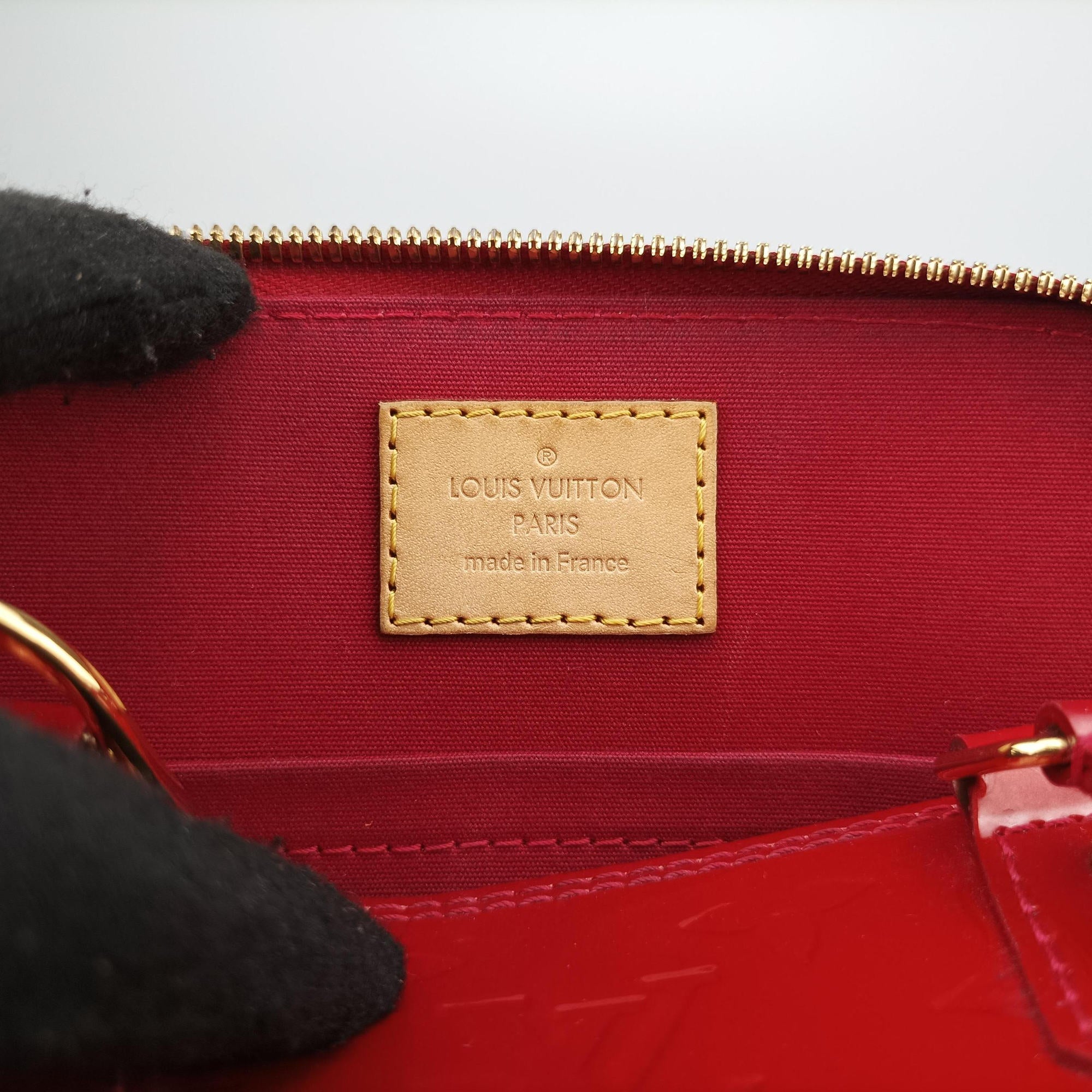 Pre-owned Louis Vuitton Alma BB CERISE Vernis M90174 shoulderbag | stylenewstar