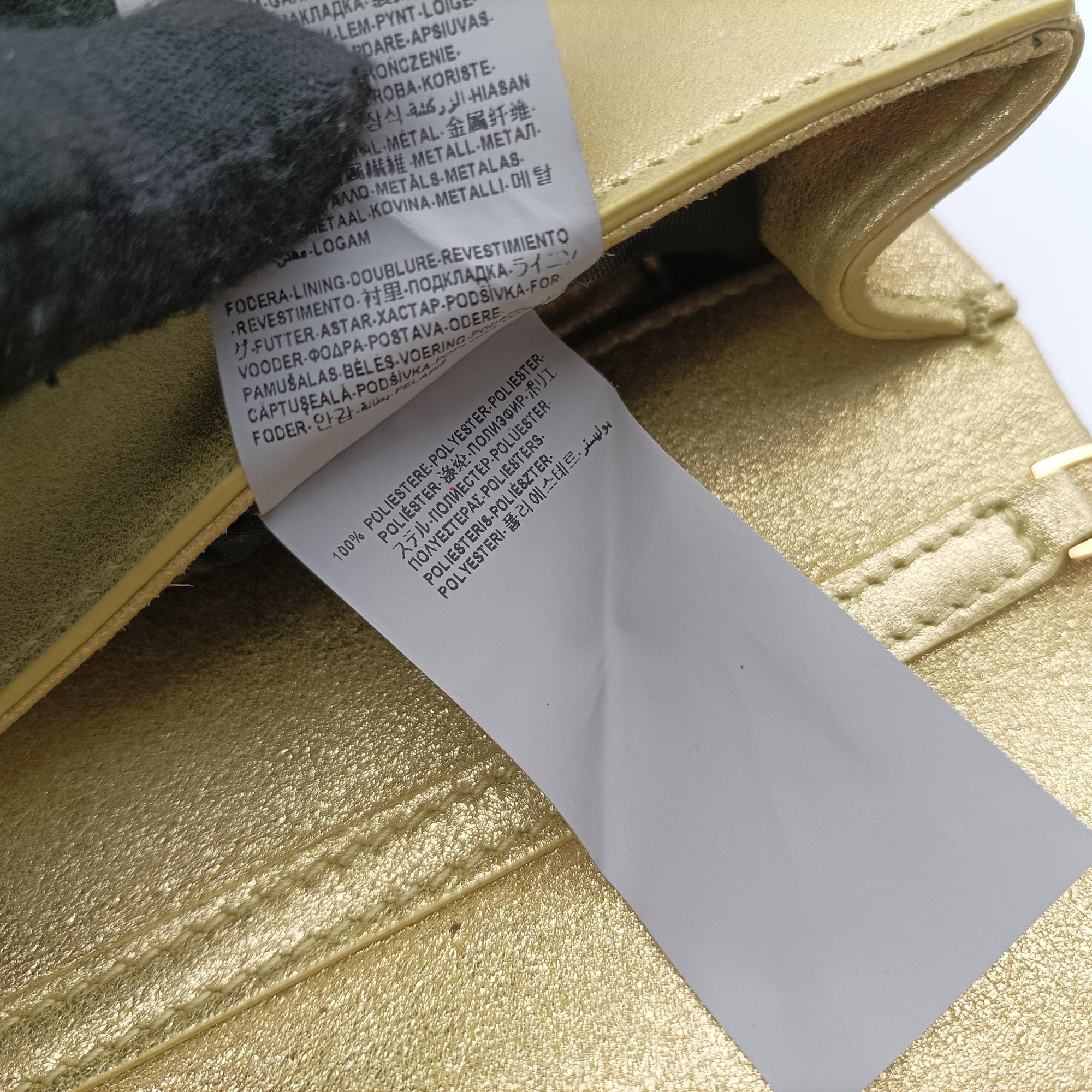 Vintage VERSACE medusa Golden Leather  shoulderbag | stylenewstar