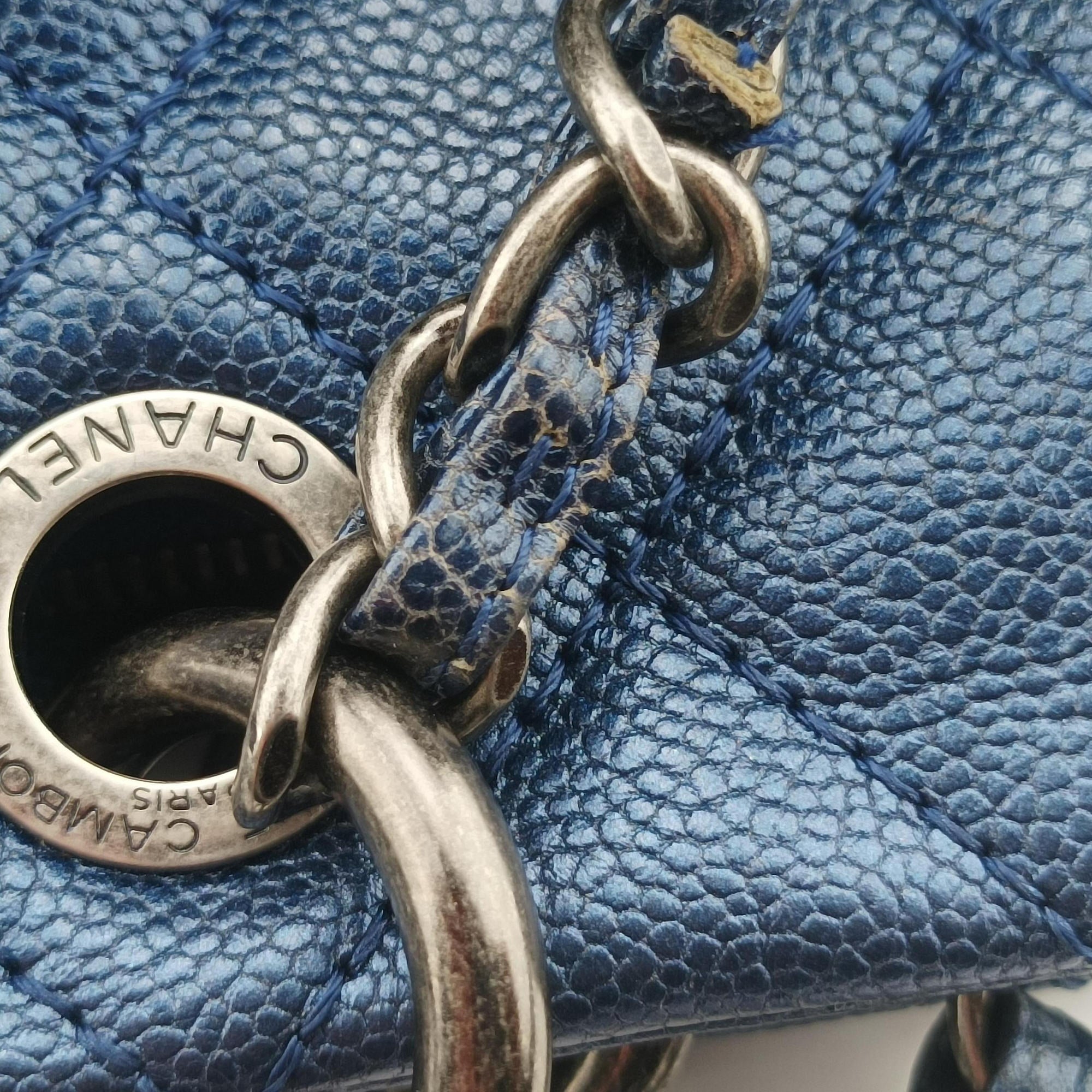 Pre-owned Chanel Matelasse Cocomark Blue Caviar Leather A67413 shoulderbag | stylenewstar