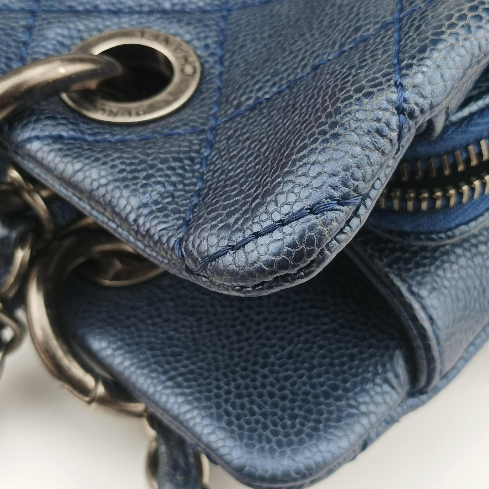 Pre-owned Chanel Matelasse Cocomark Blue Caviar Leather A67413 shoulderbag | stylenewstar