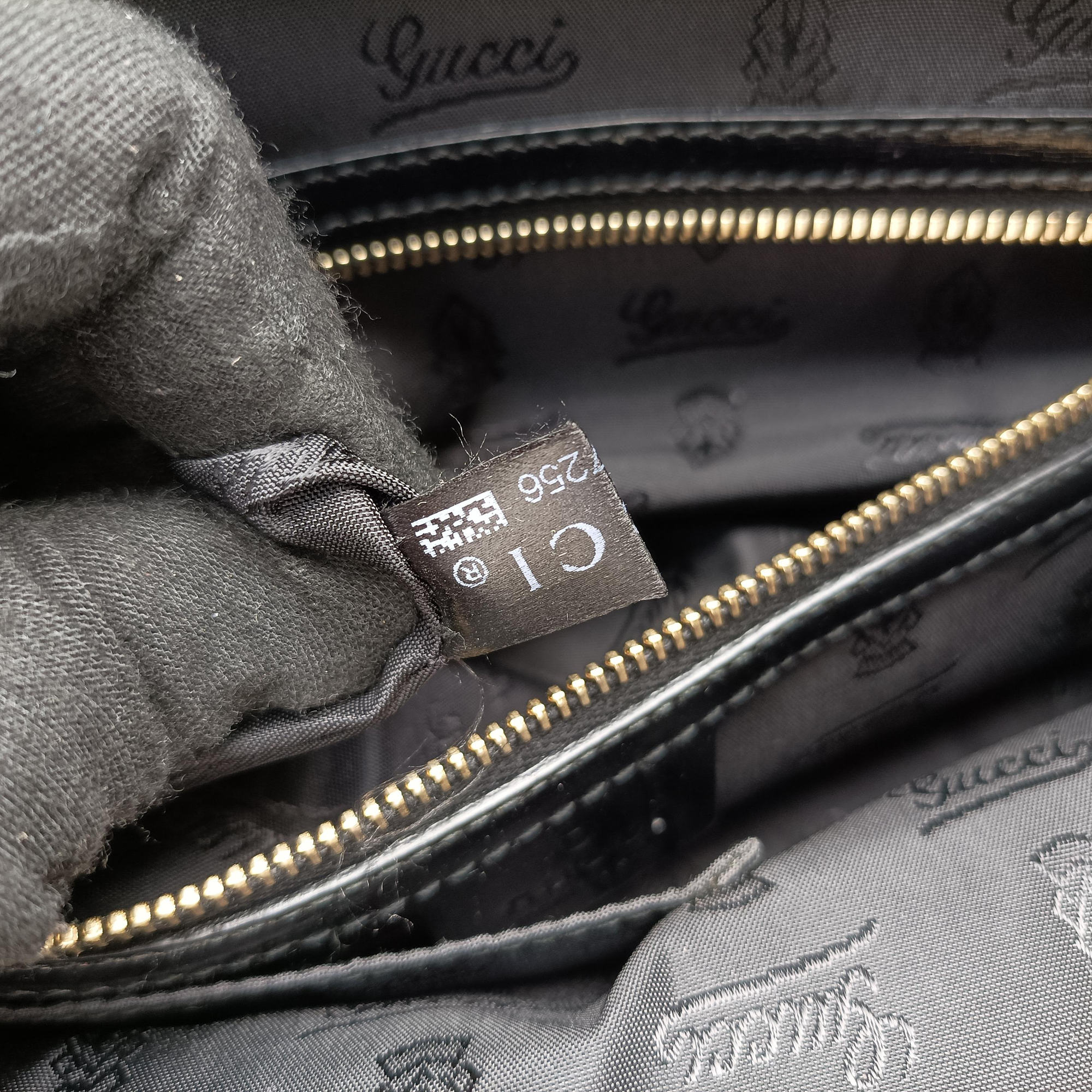 Pre-owned Gucci Bamboo Pop Black Patent 189872 handbag | stylenewstar