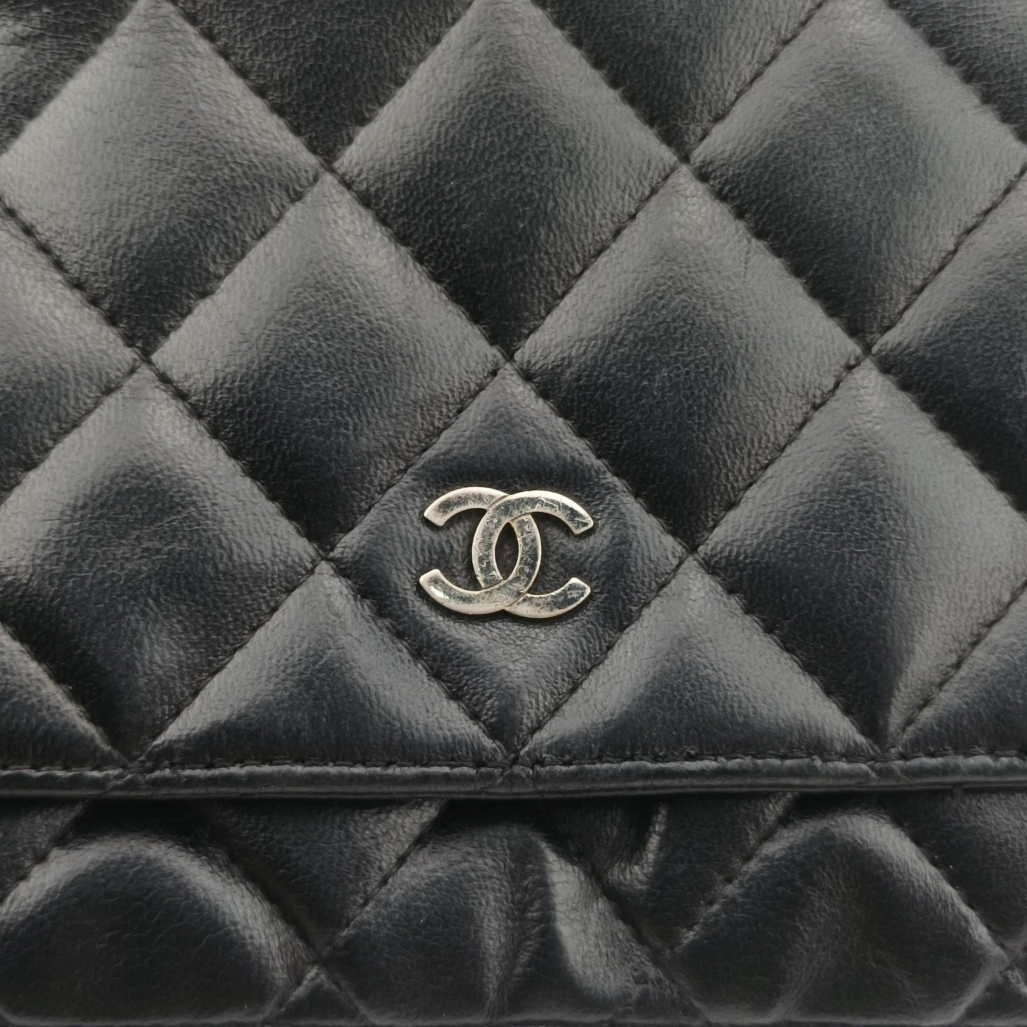 Secondhand Chanel Matelasse coco mark Black lambskin A33814 shoulderbag | stylenewstar