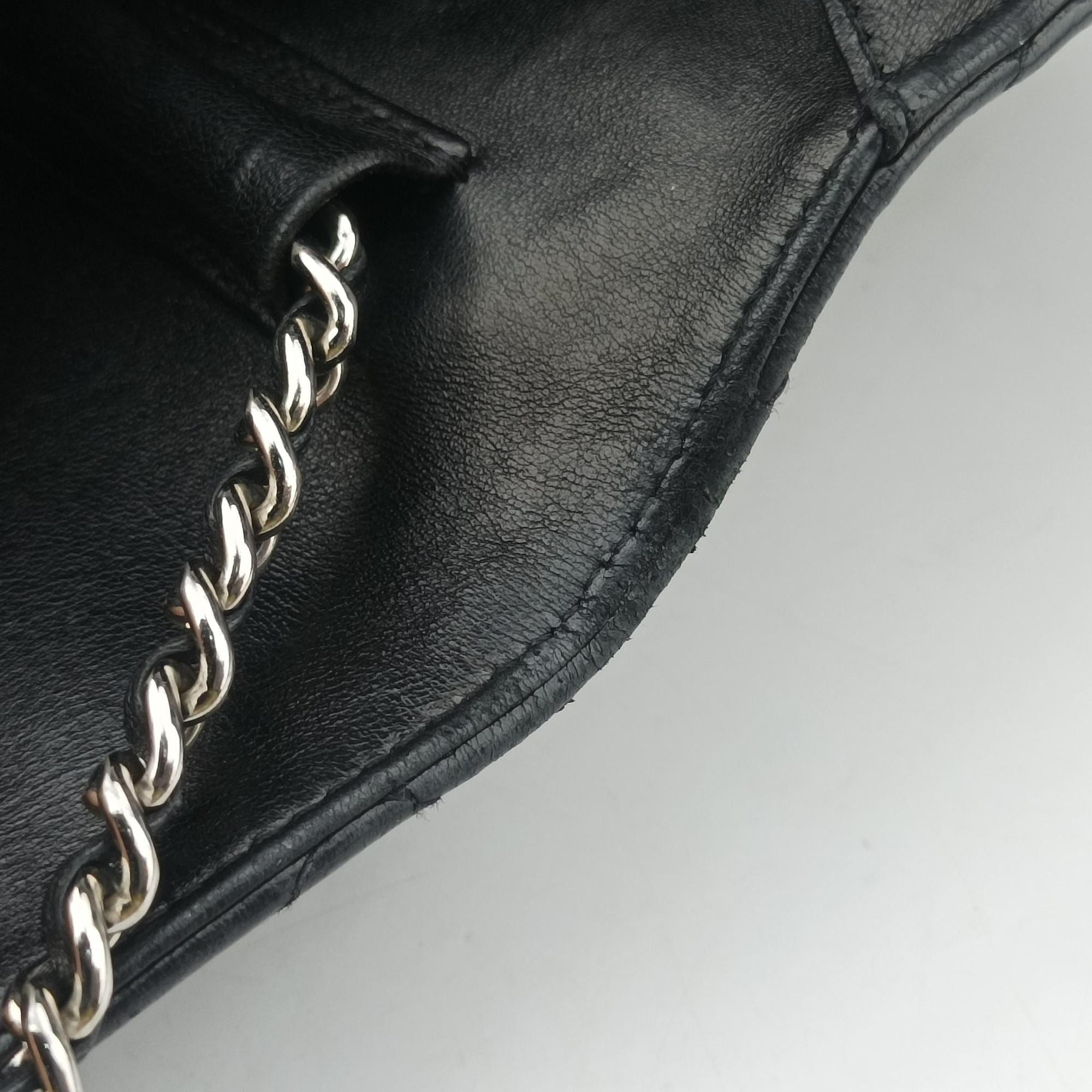 Secondhand Chanel Matelasse coco mark Black lambskin A33814 shoulderbag | stylenewstar