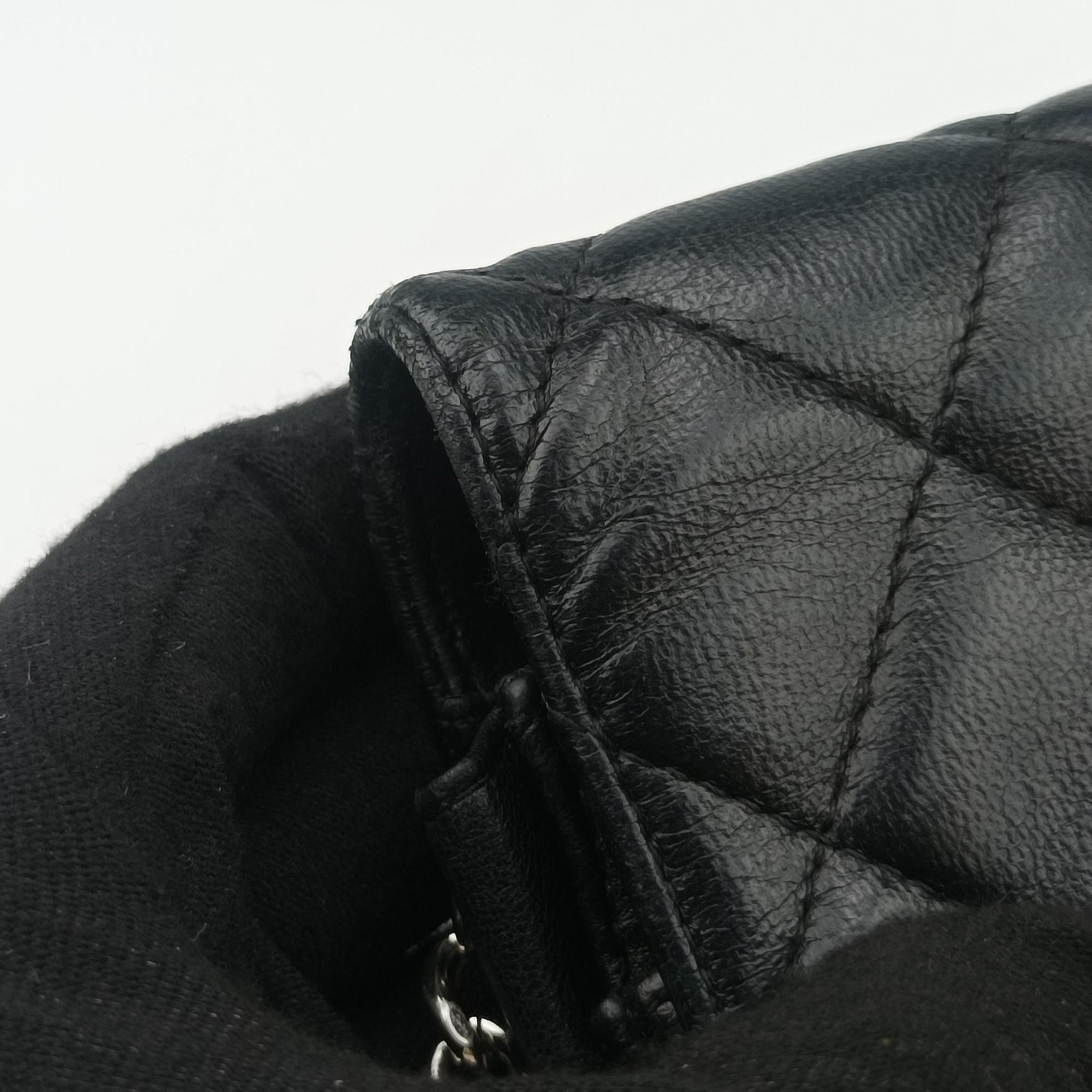 Secondhand Chanel Matelasse coco mark Black lambskin A33814 shoulderbag | stylenewstar