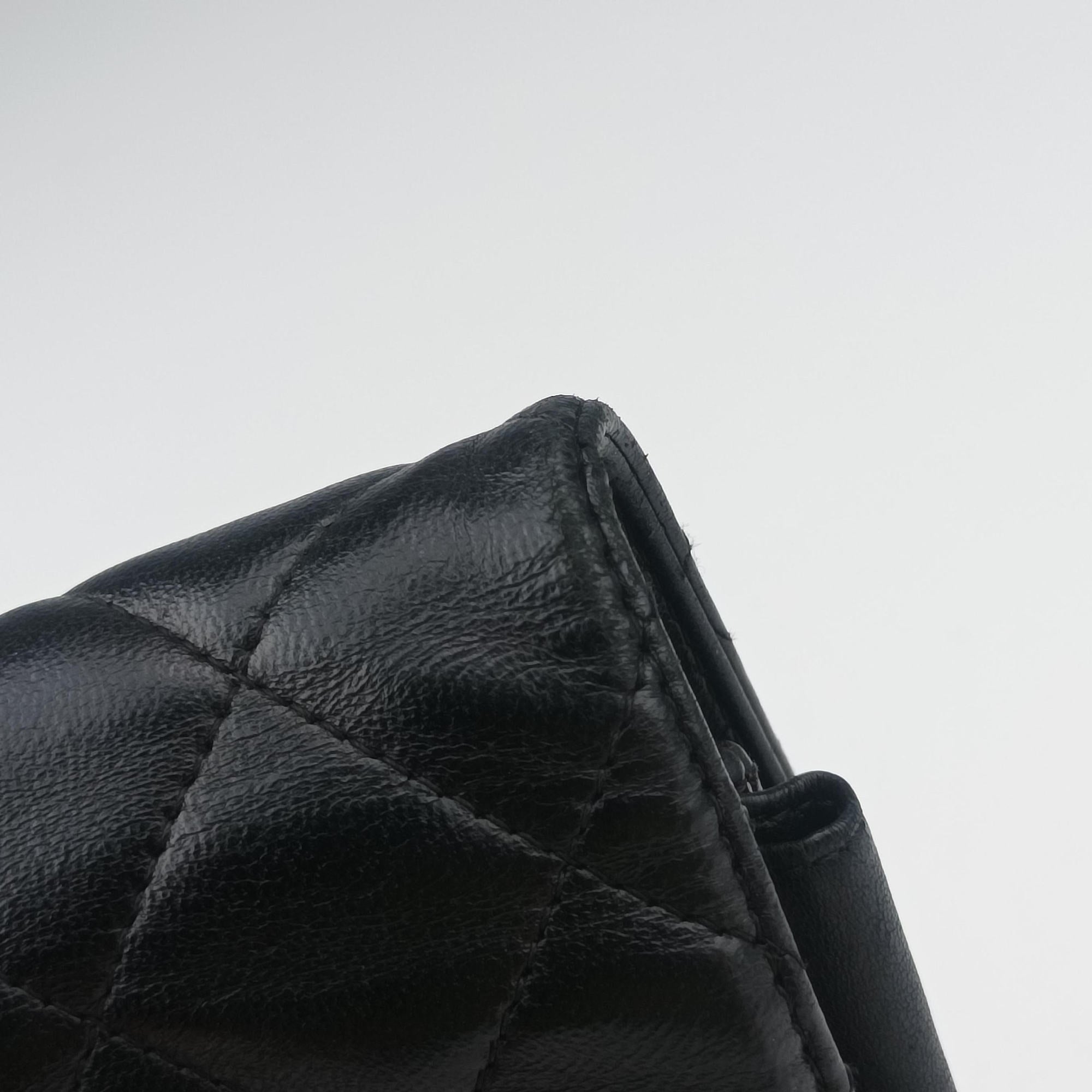 Secondhand Chanel Matelasse coco mark Black lambskin A33814 shoulderbag | stylenewstar