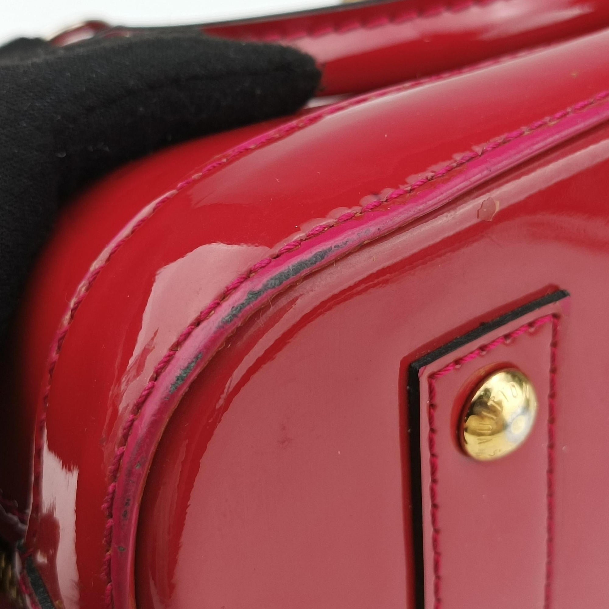 Pre-owned Louis Vuitton Alma BB pomme d'amour Vernis M91606 shoulderbag | stylenewstar