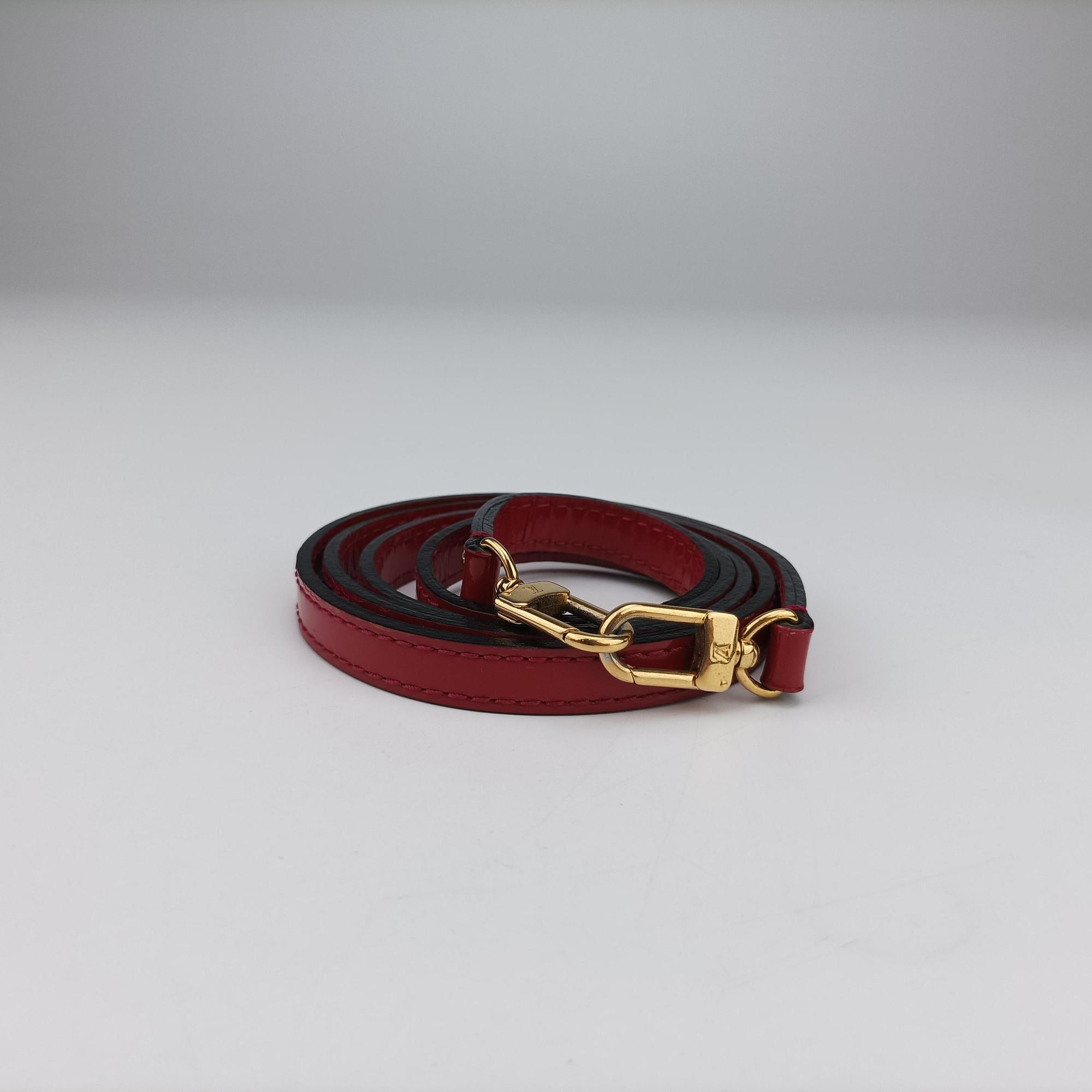 Pre-owned Louis Vuitton Alma BB pomme d'amour Vernis M91606 shoulderbag | stylenewstar