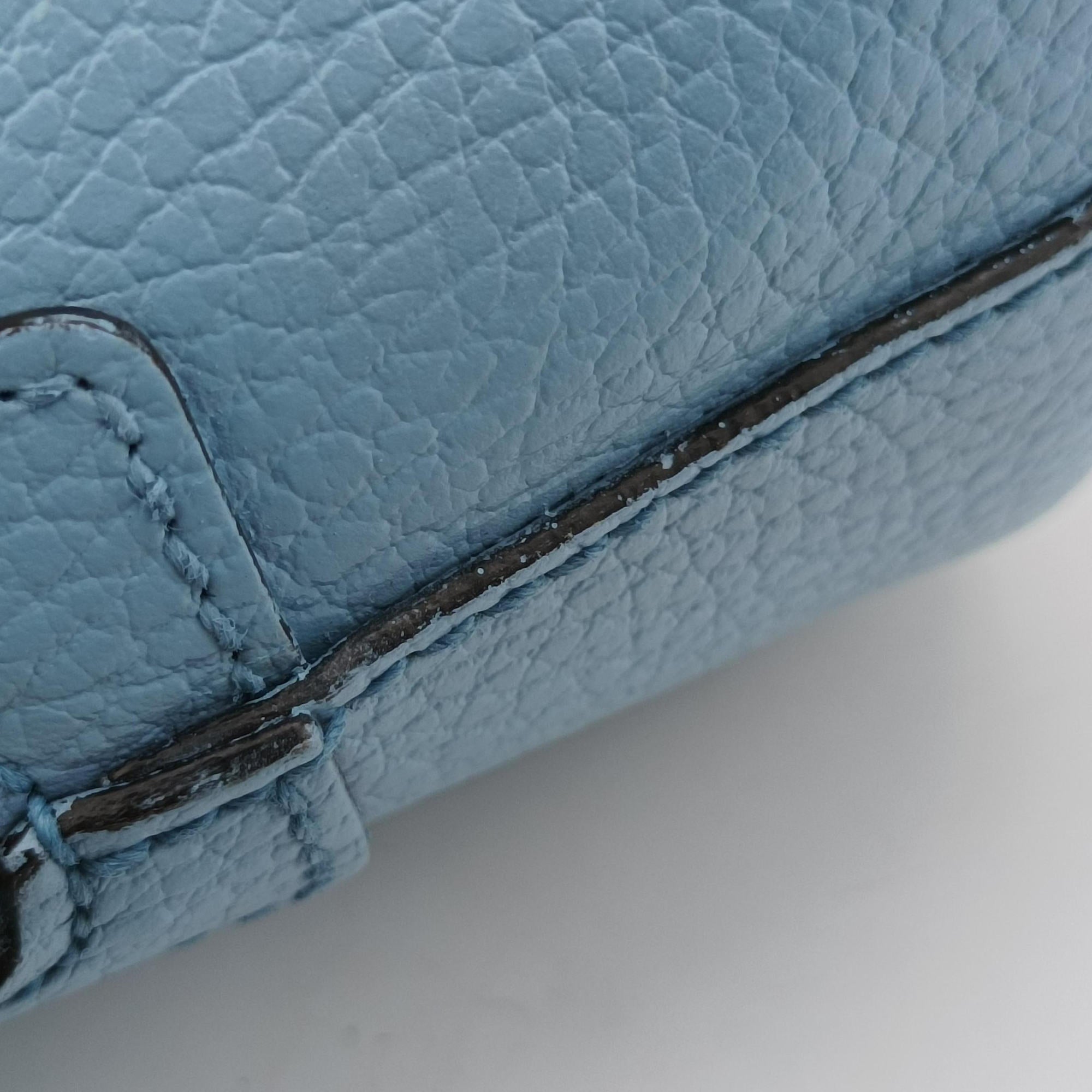Pre-owned Gucci Interlocking G charm Dome Blue Leather 449661 shoulderbag | stylenewstar