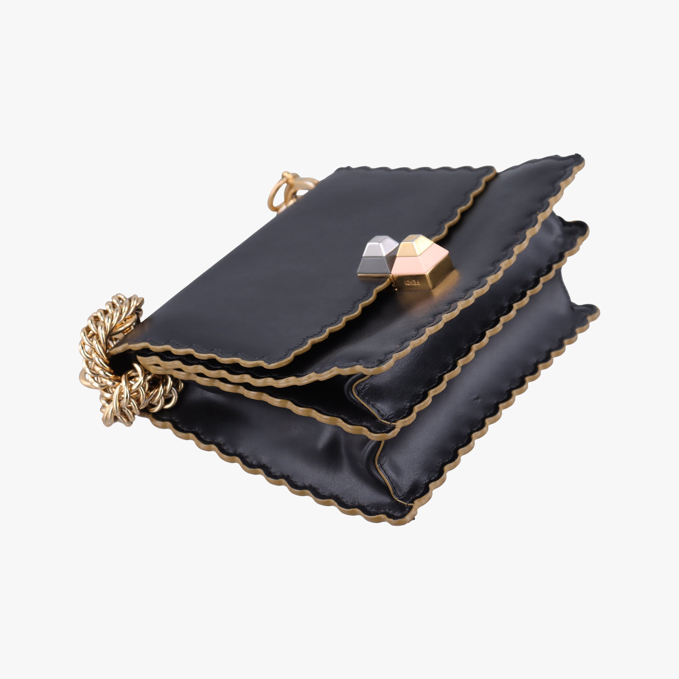 Pre-owned Fendi Kan I Black Leather 8M0381 shoulderbag | stylenewstar