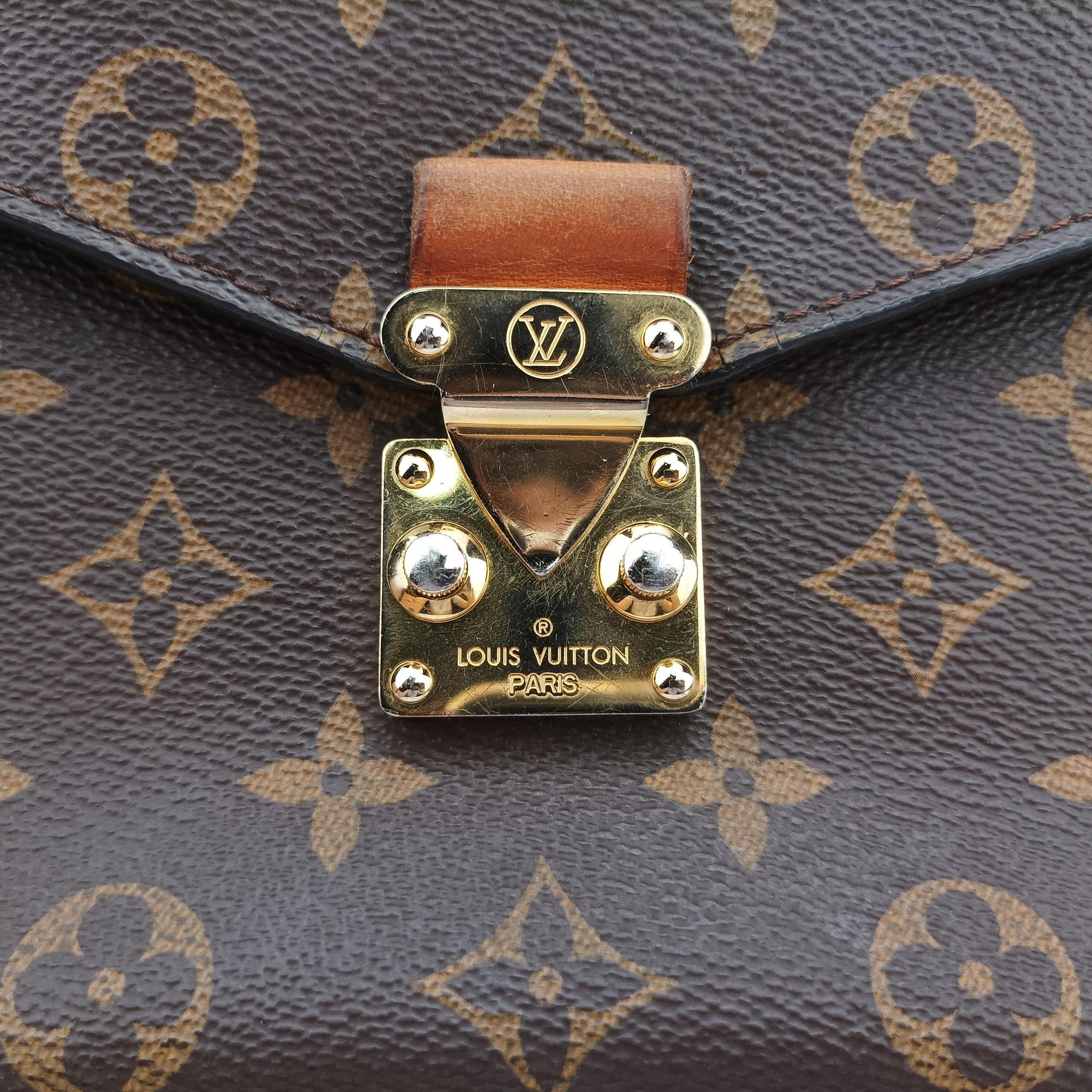 Secondhand Louis Vuitton Pochette Metis MM Brown Monogram Canvas M44875 shoulderbag | stylenewstar