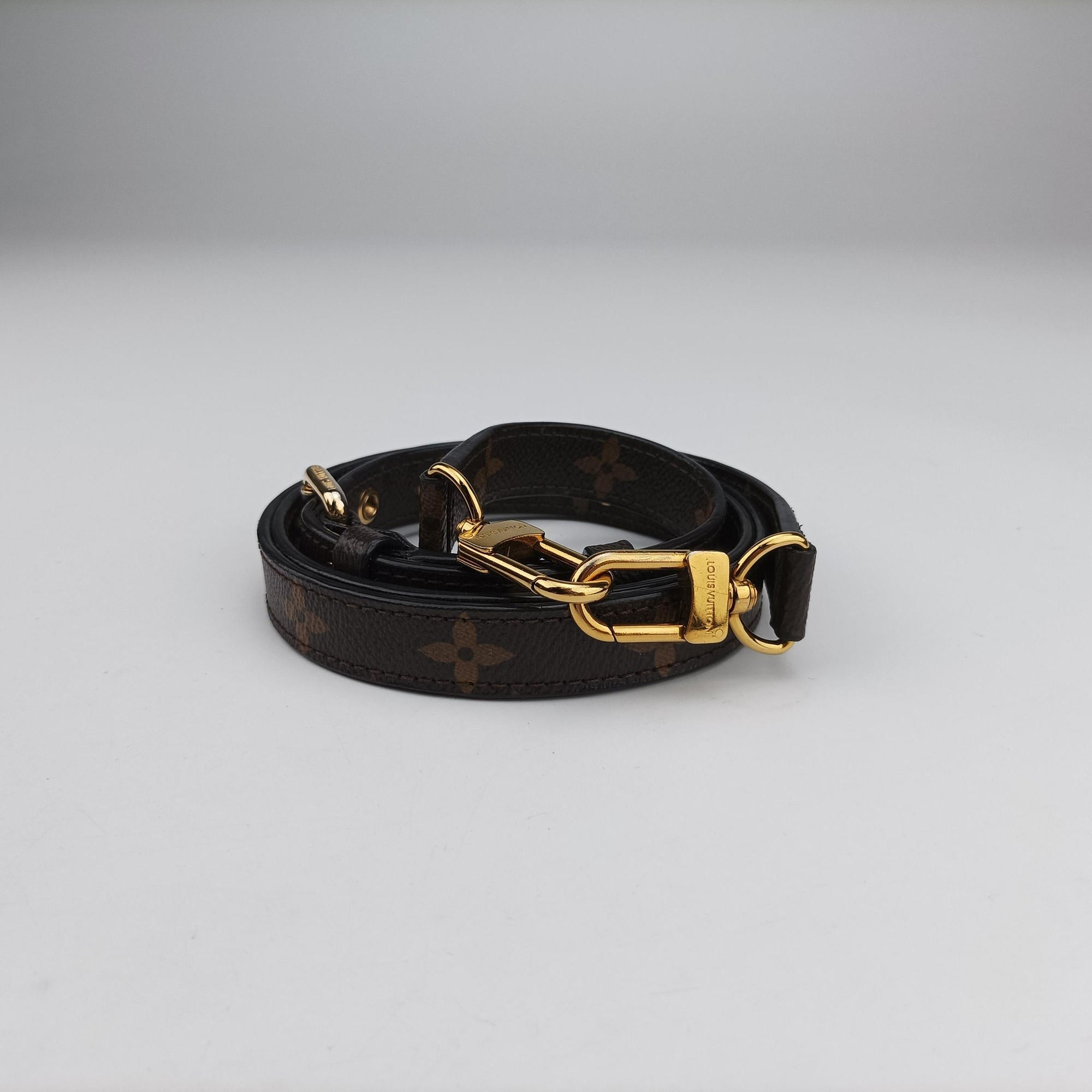 Secondhand Louis Vuitton Pochette Metis MM Brown Monogram Canvas M44875 shoulderbag | stylenewstar