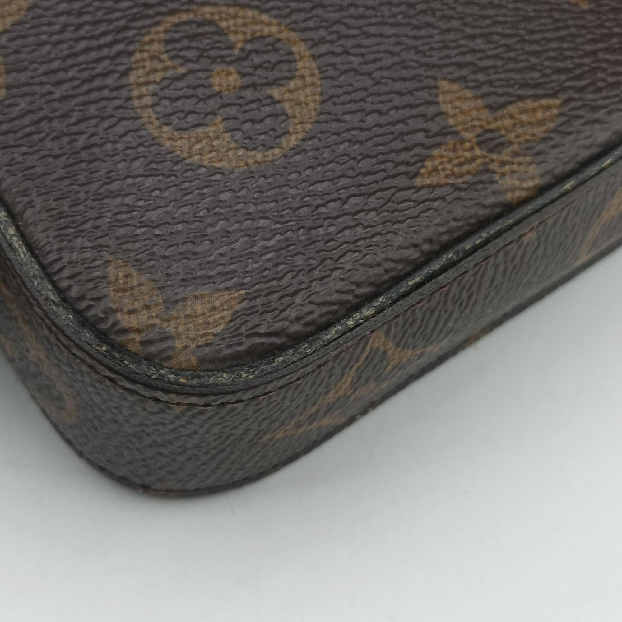 Vintage Louis Vuitton Pochette Felicie Brown Monogram Canvas M61276 shoulderbag | stylenewstar