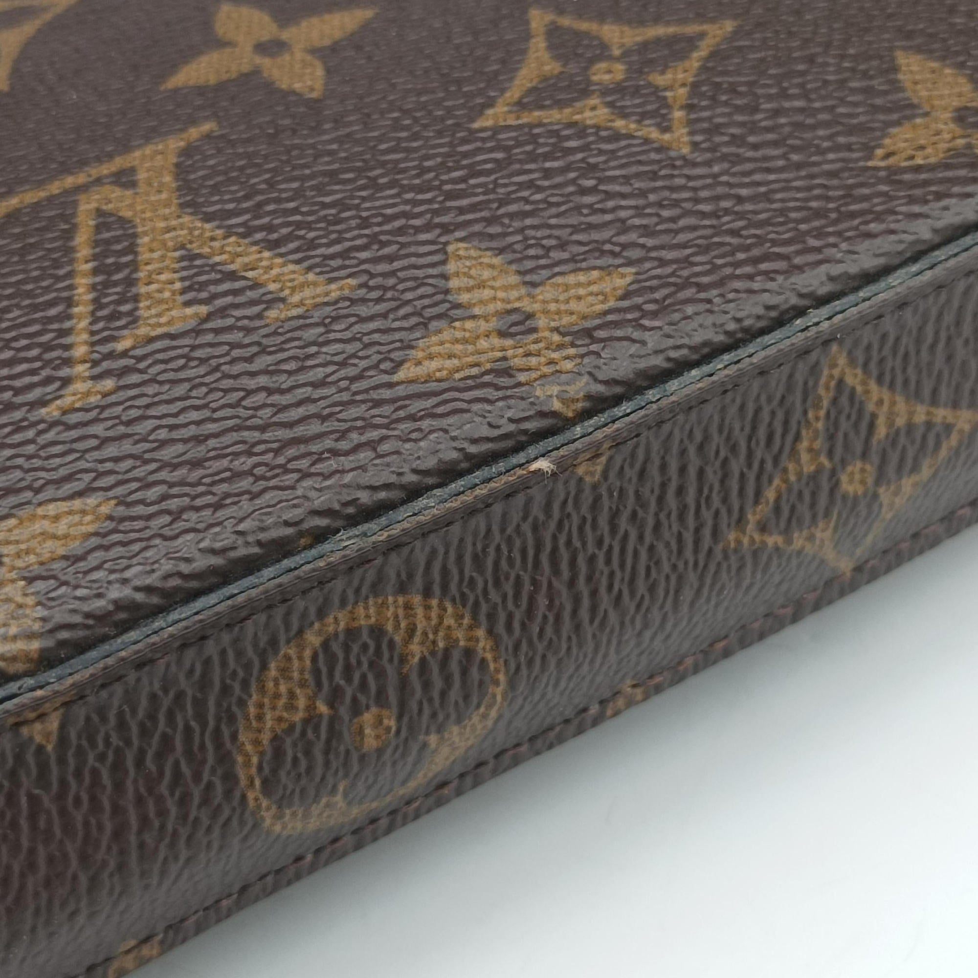 Vintage Louis Vuitton Pochette Felicie Brown Monogram Canvas M61276 shoulderbag | stylenewstar