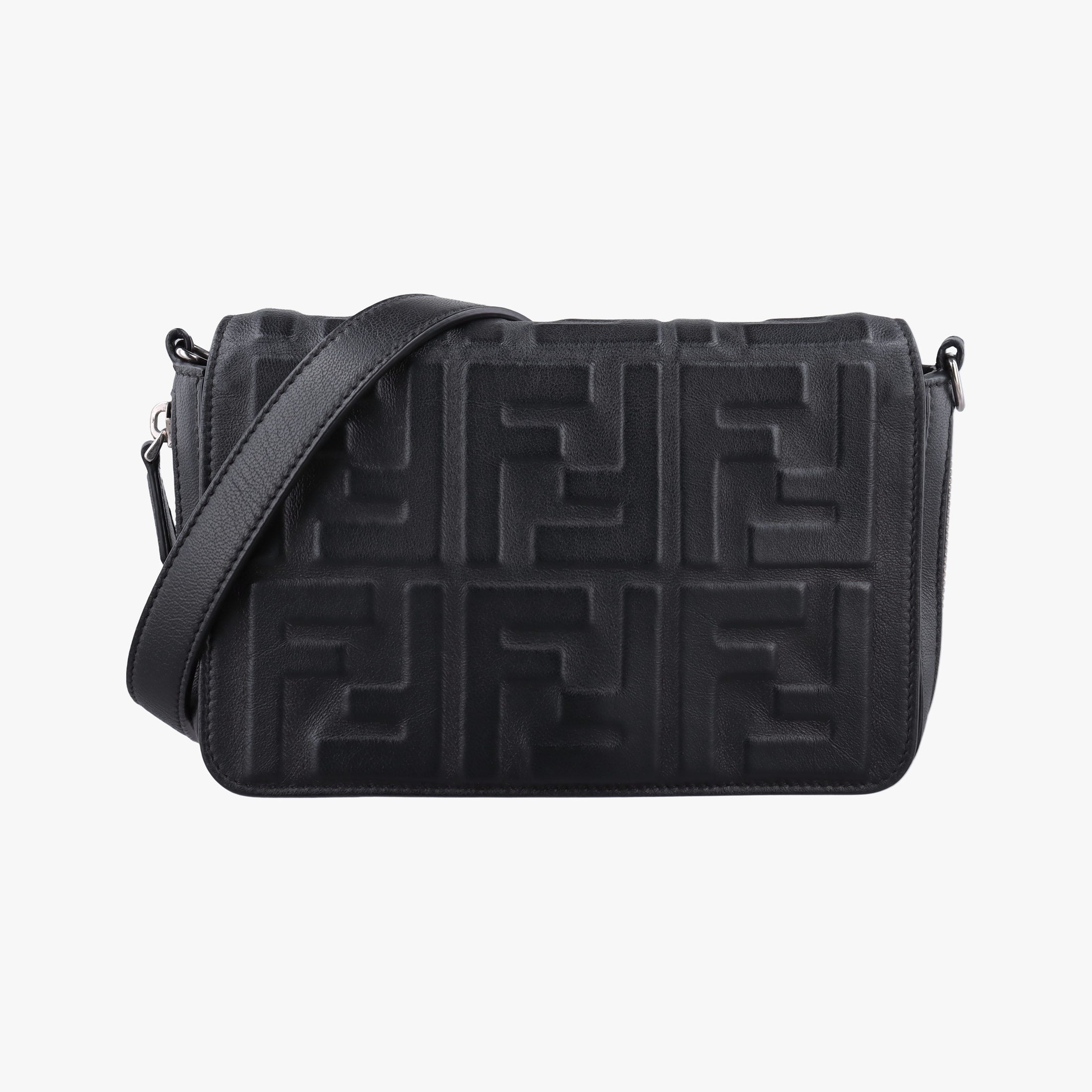Vintage Fendi FF logo Black Leather 7M0299 shoulderbag | stylenewstar