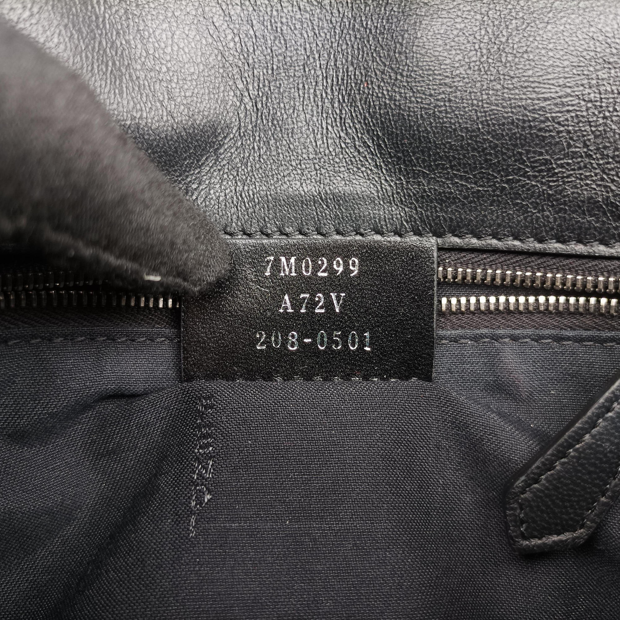 Vintage Fendi FF logo Black Leather 7M0299 shoulderbag | stylenewstar