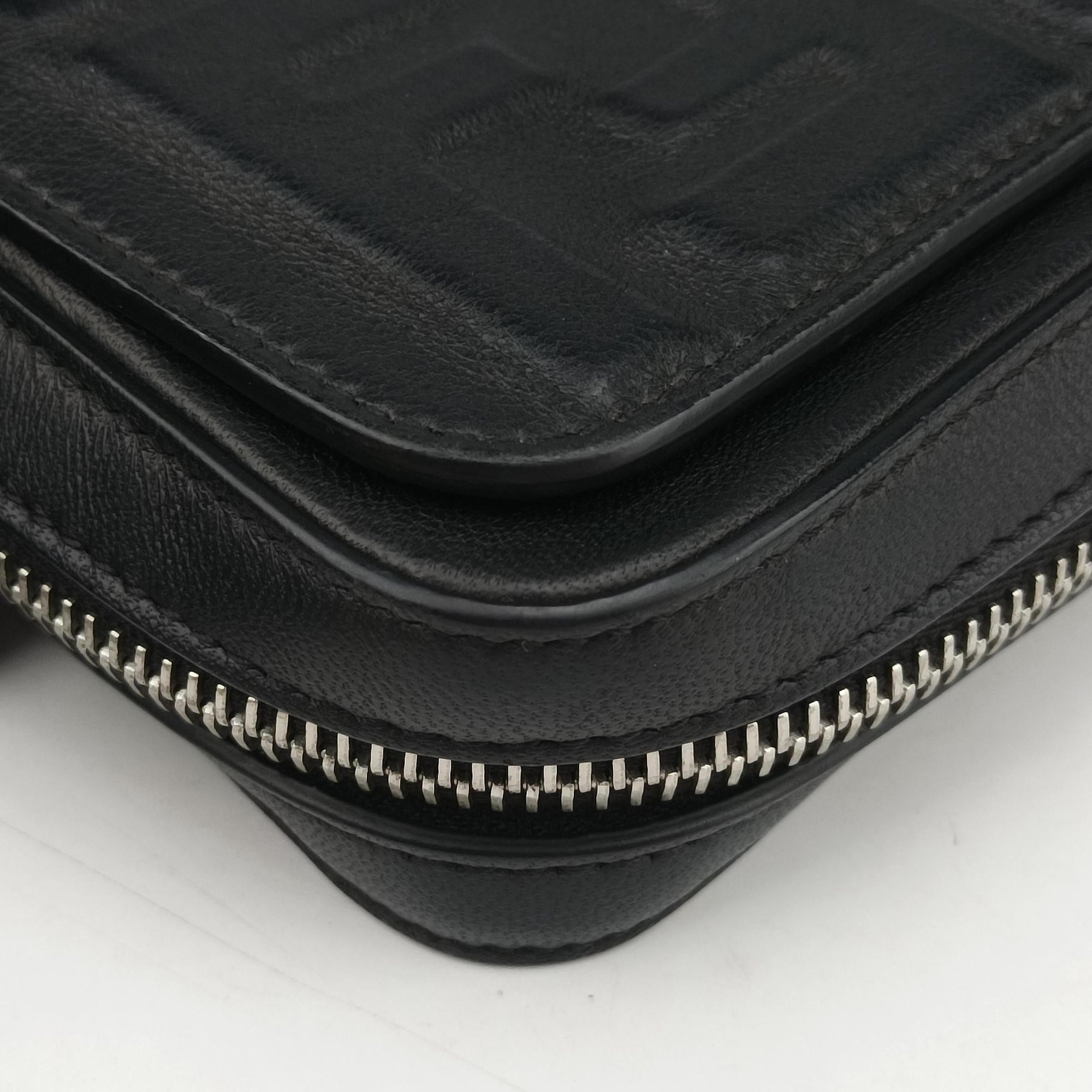 Vintage Fendi FF logo Black Leather 7M0299 shoulderbag | stylenewstar