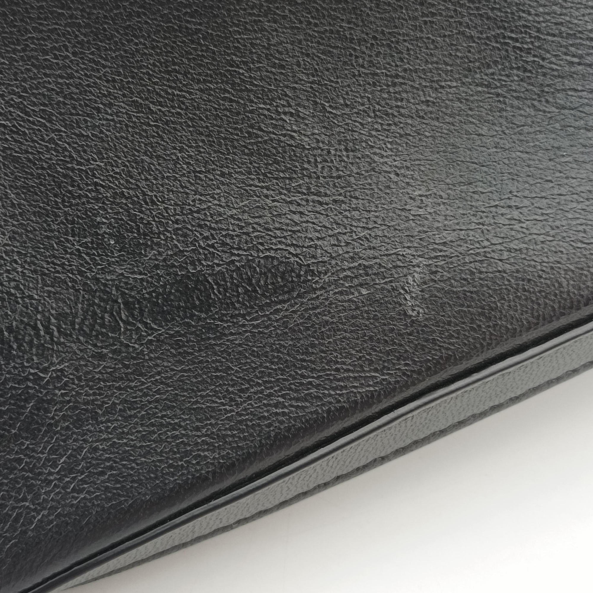 Vintage Fendi FF logo Black Leather 7M0299 shoulderbag | stylenewstar