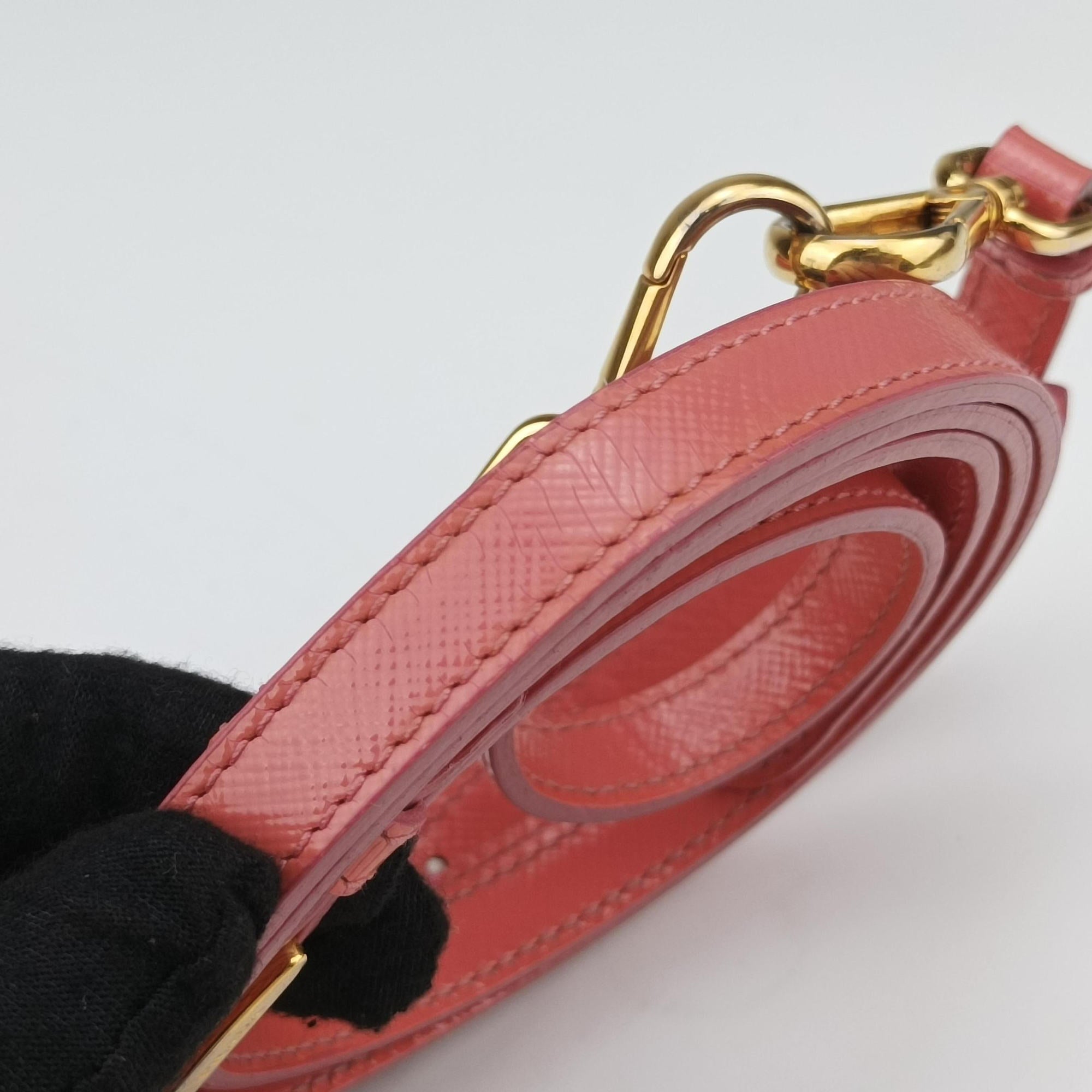 Vintage Prada lock Fuoco Sound Top Handle Pink orange SAFFIANO Leather BT0963 shoulderbag | stylenewstar