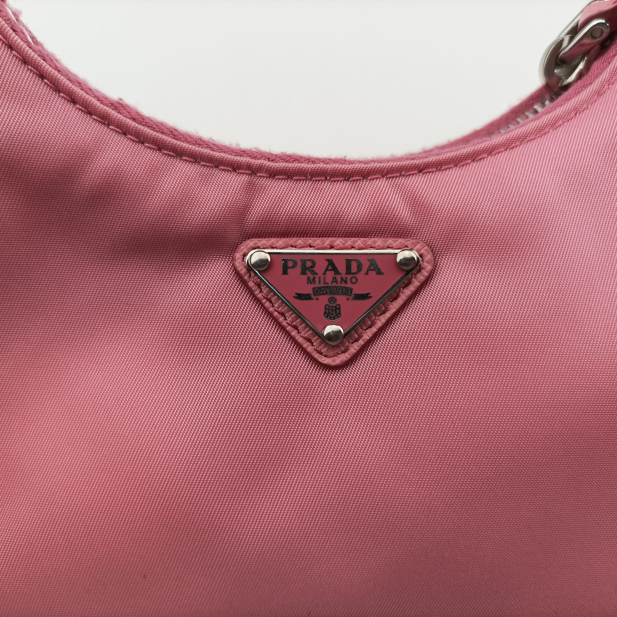 Pre-owned Prada Re-Edition 2005 Nylon Mini Pink nylon 1TT122 shoulderbag | stylenewstar