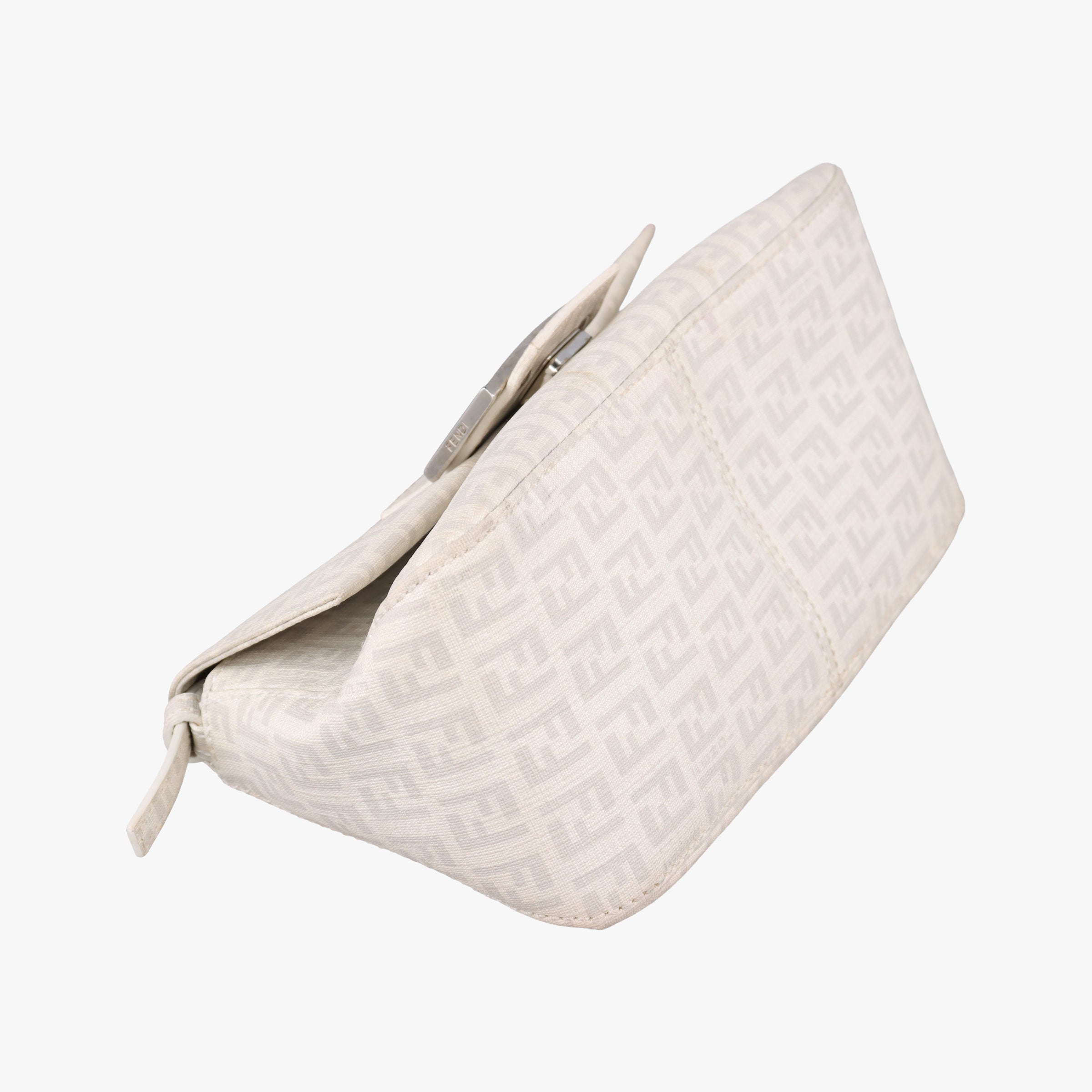 Pre-owned Fendi Baguette White PVC coated canvas 8BR180 shoulderbag | stylenewstar