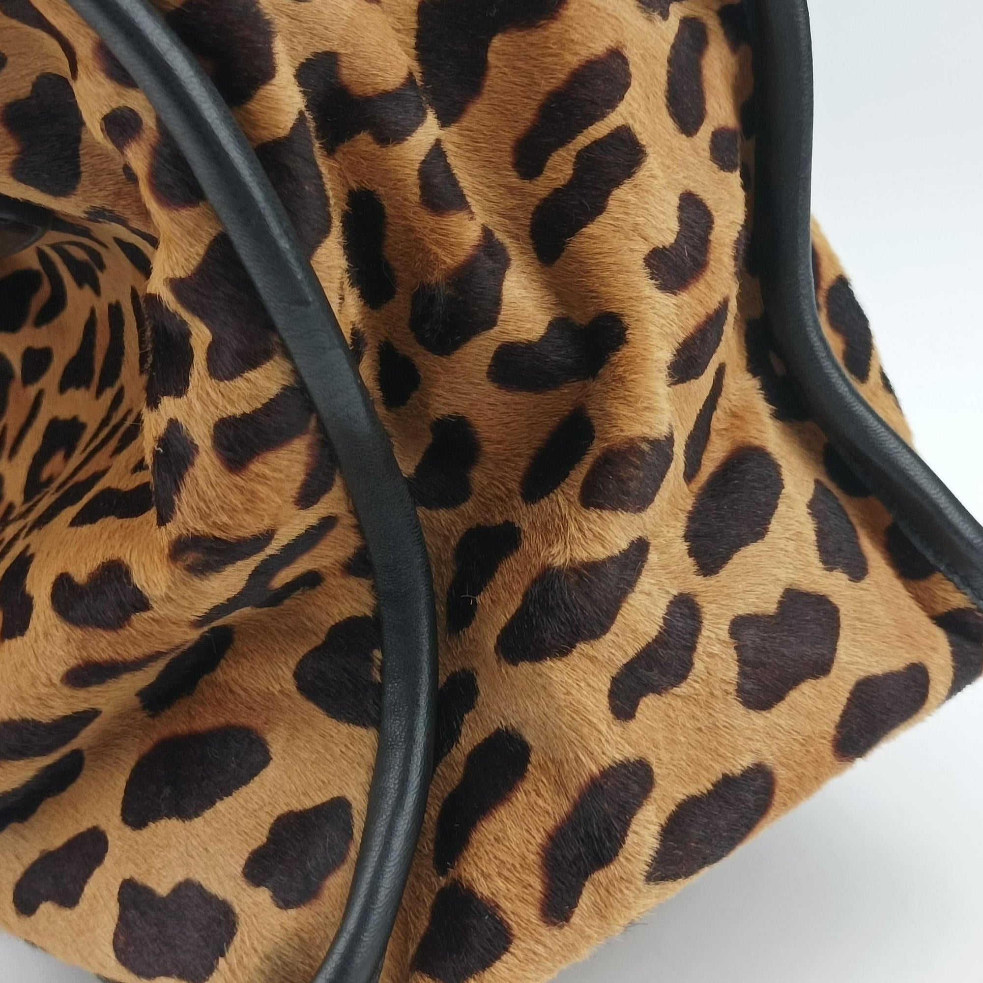 Pre-owned Prada Leopard Print beige×Multicolour ponyhair×leather  handbag | stylenewstar